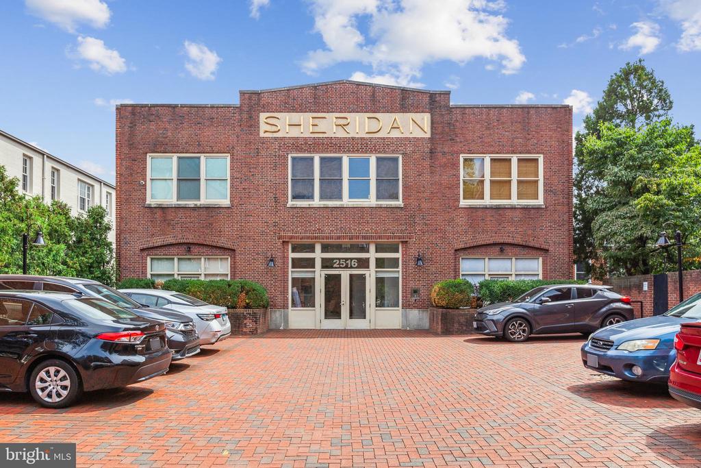 2516 Q STREET NW E101