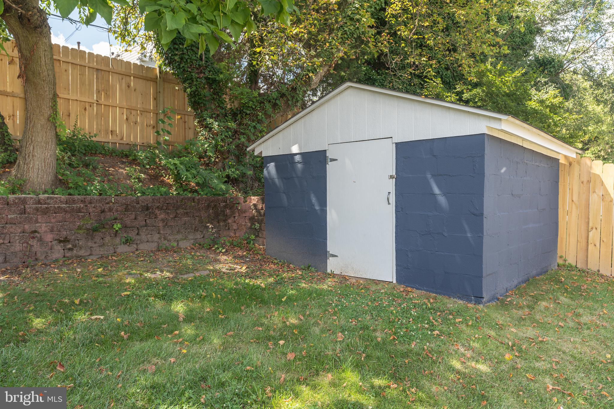 819 KENNEDY STREET NE