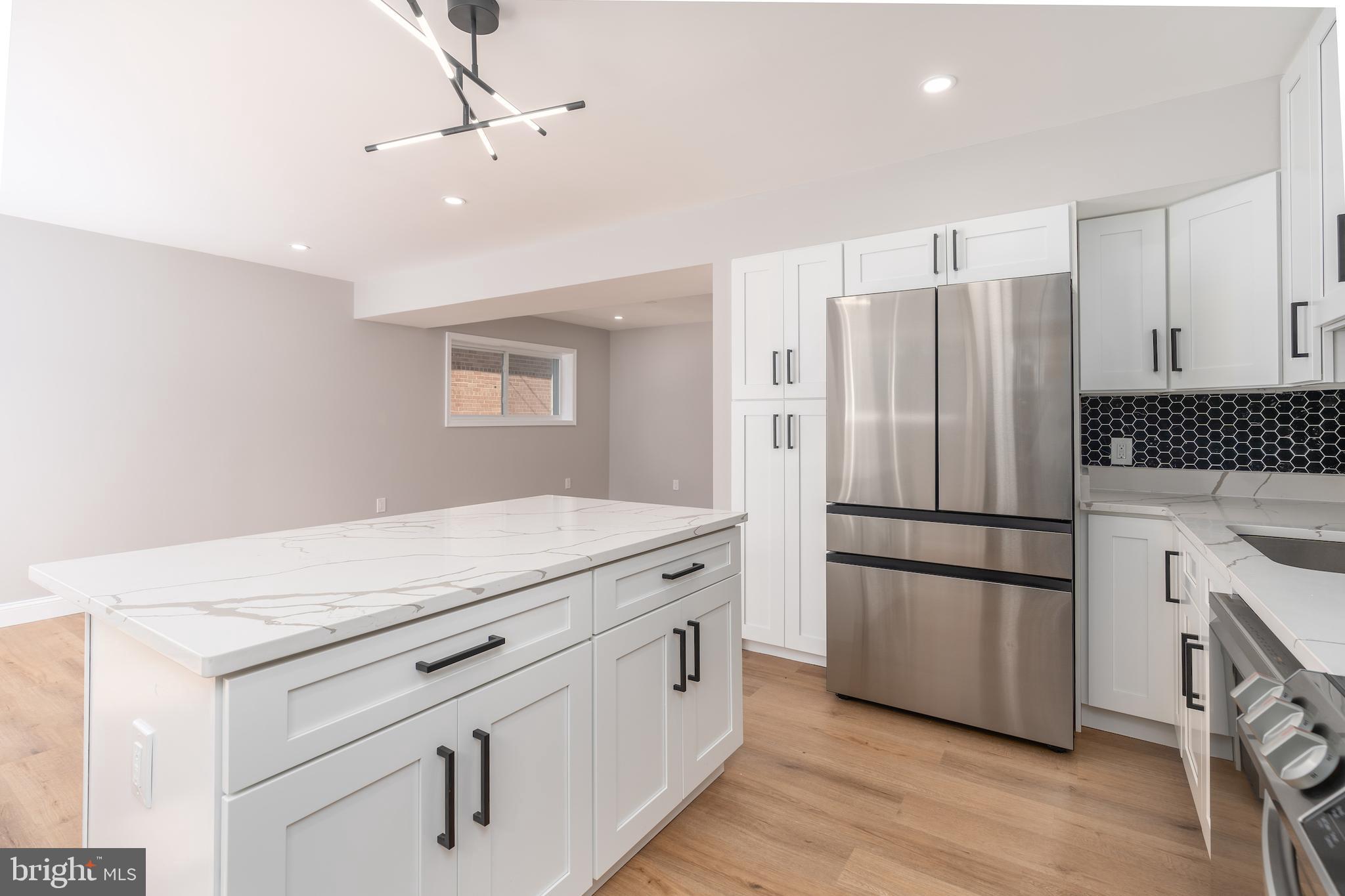 819 KENNEDY STREET NE