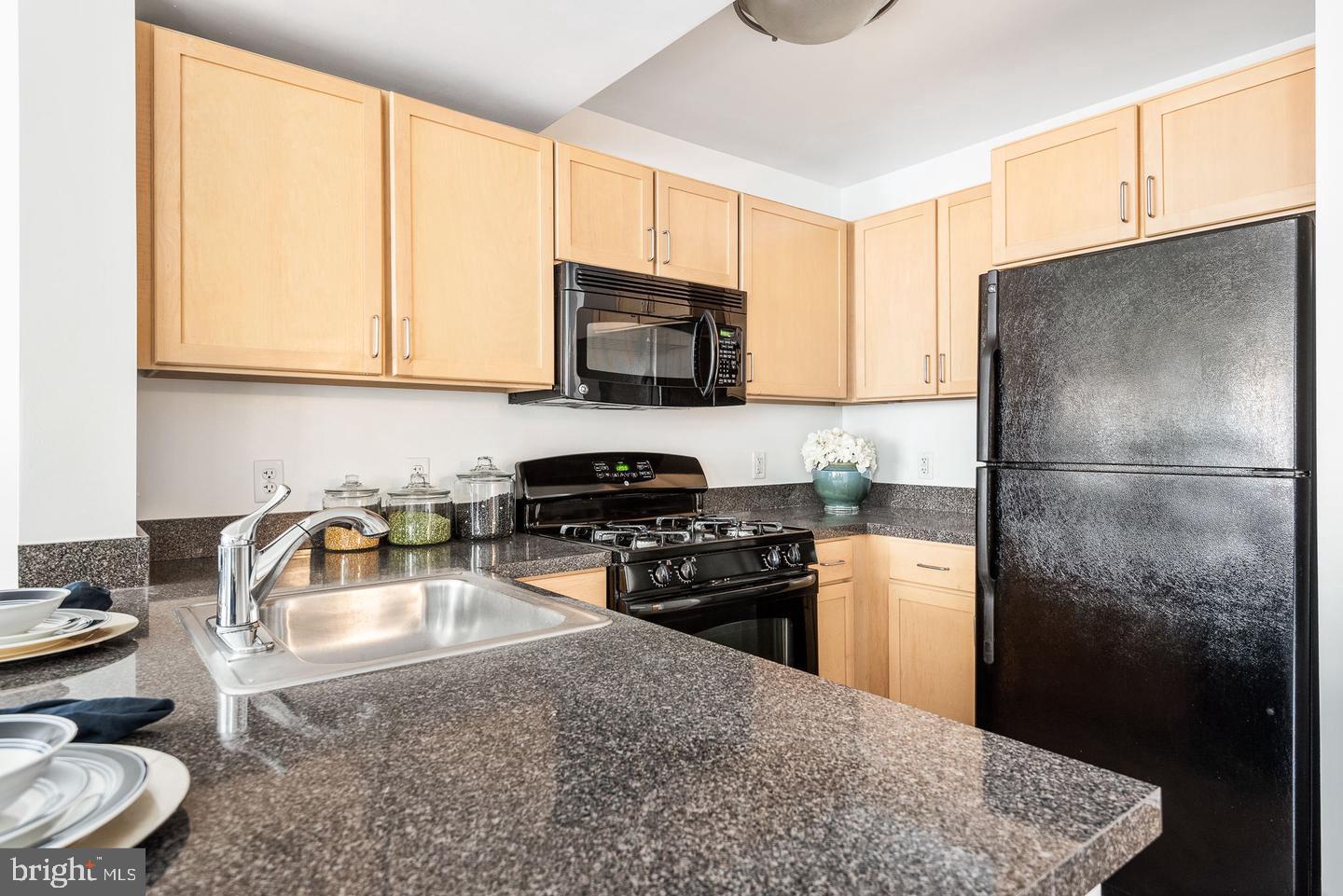 800 4TH STREET SW S313