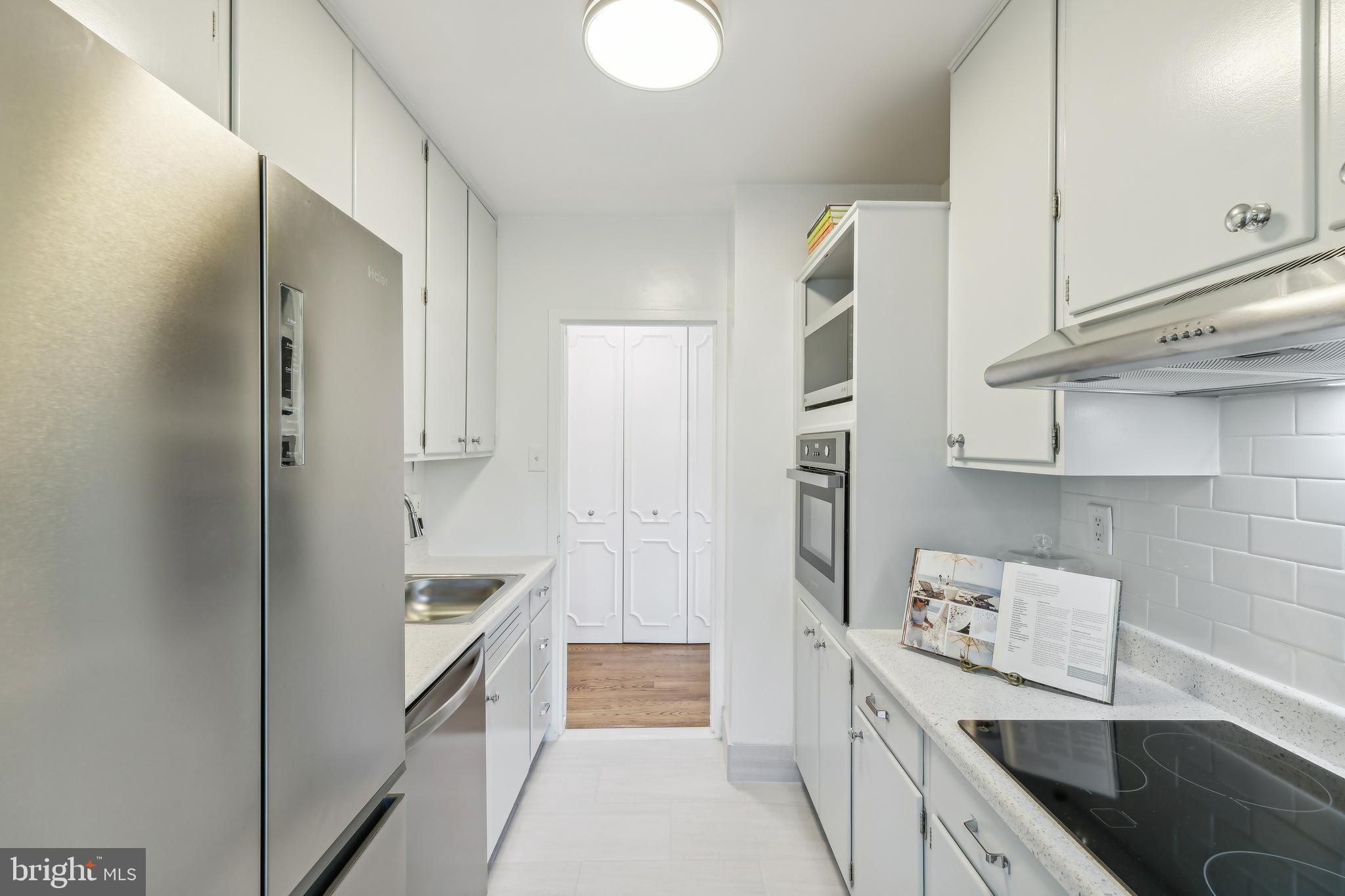 4101 CATHEDRAL AVENUE NW 807