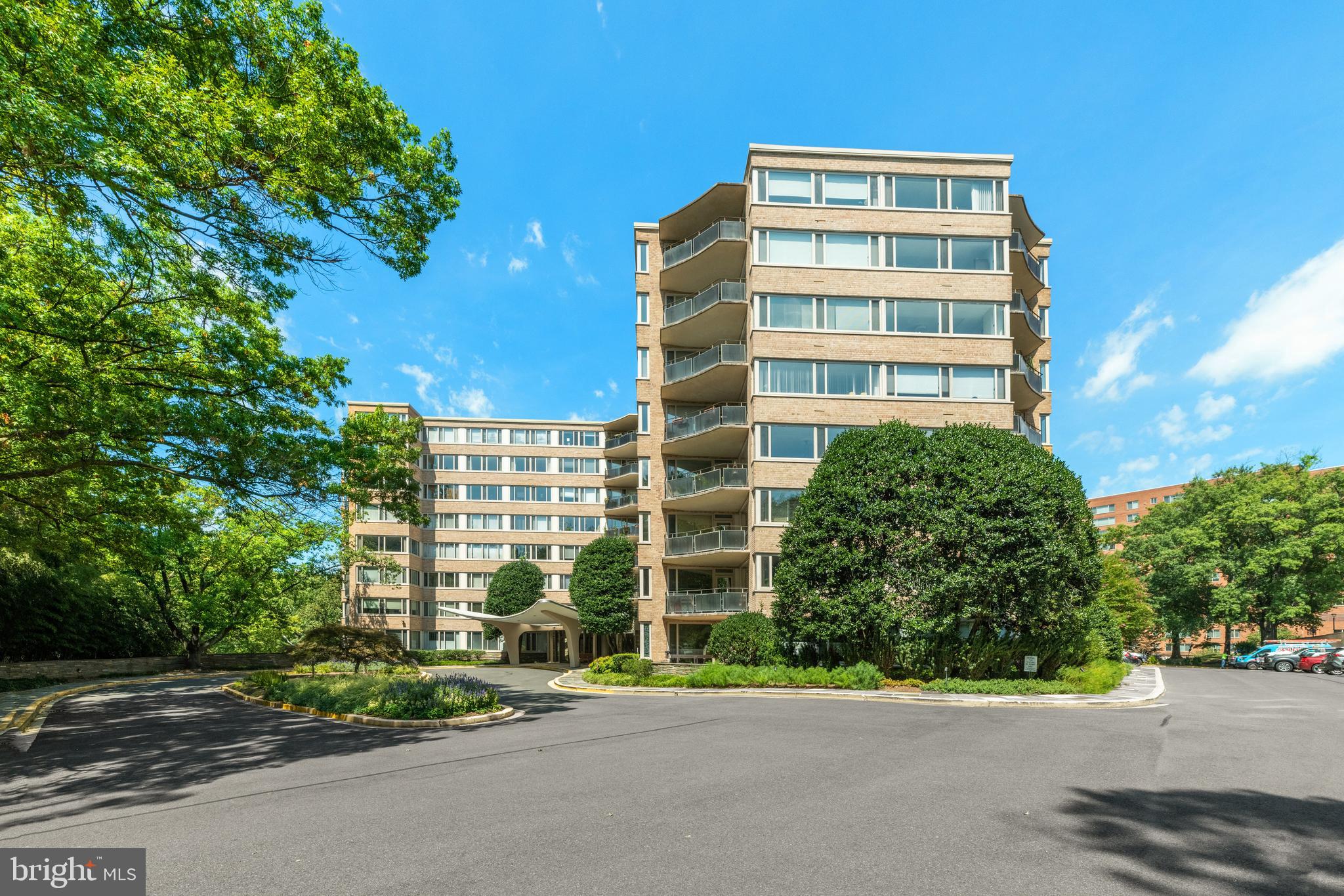 4101 CATHEDRAL AVENUE NW 807