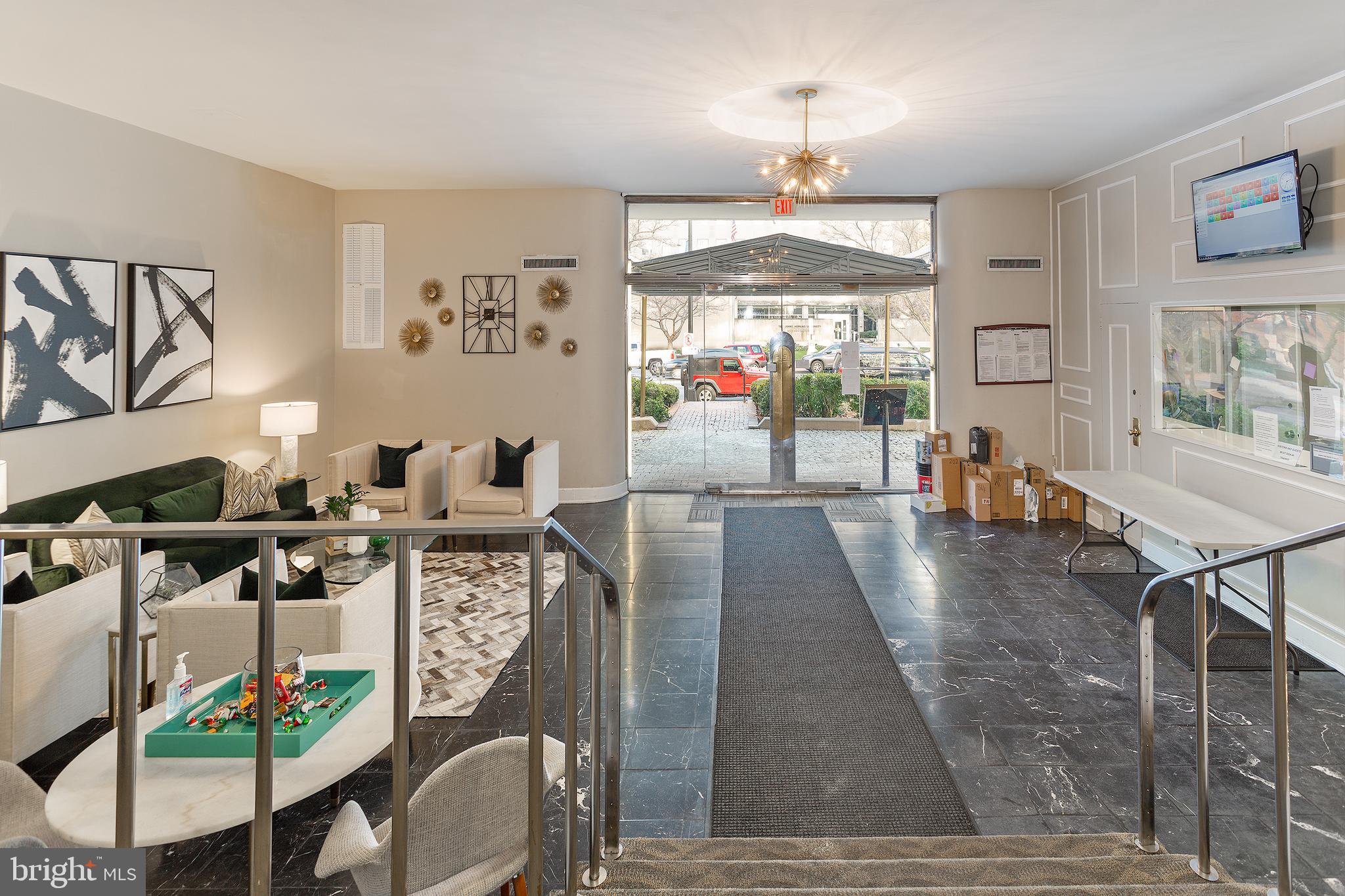 1727 MASSACHUSETTS AVENUE NW 304