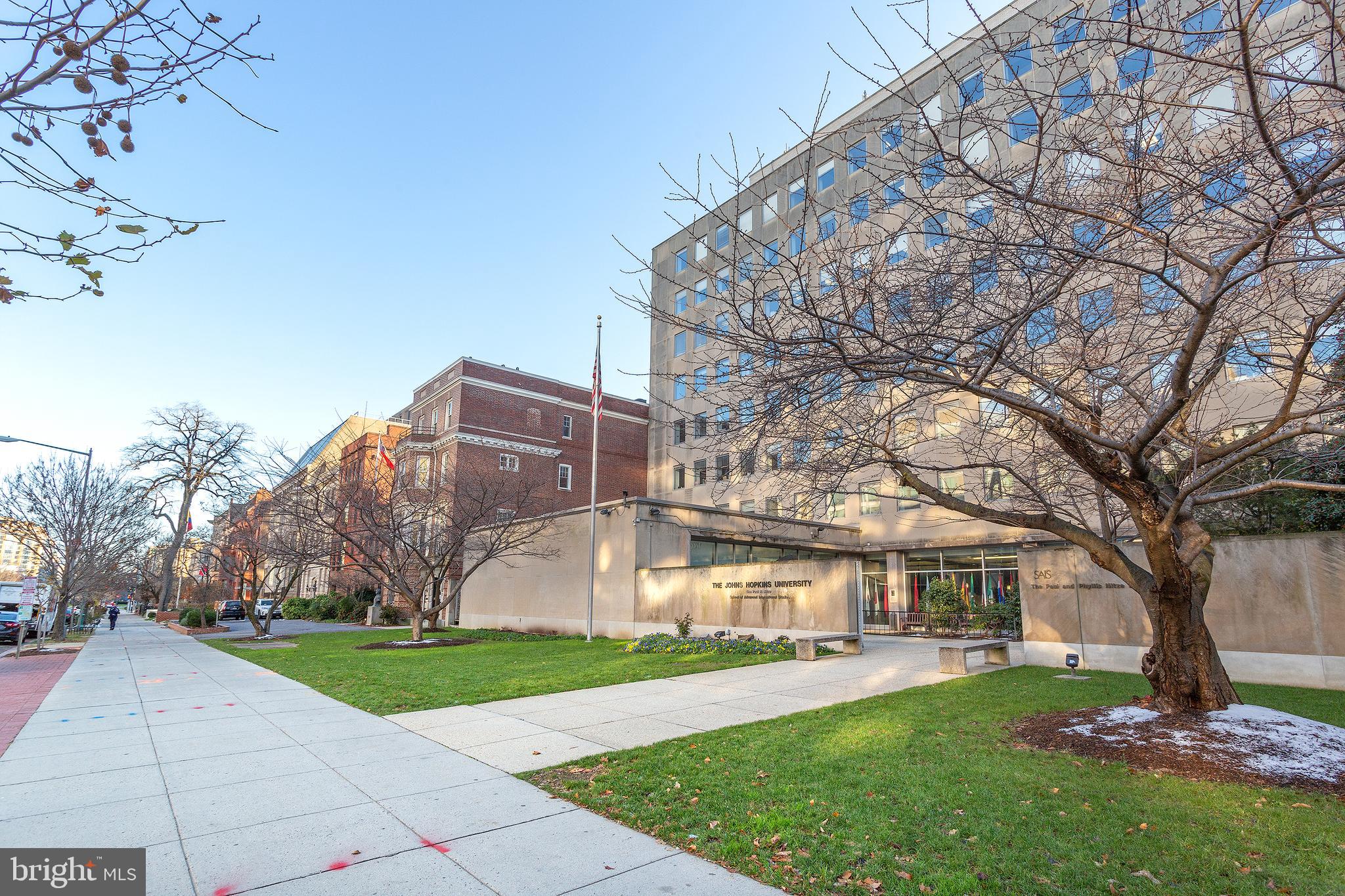 1727 MASSACHUSETTS AVENUE NW 304