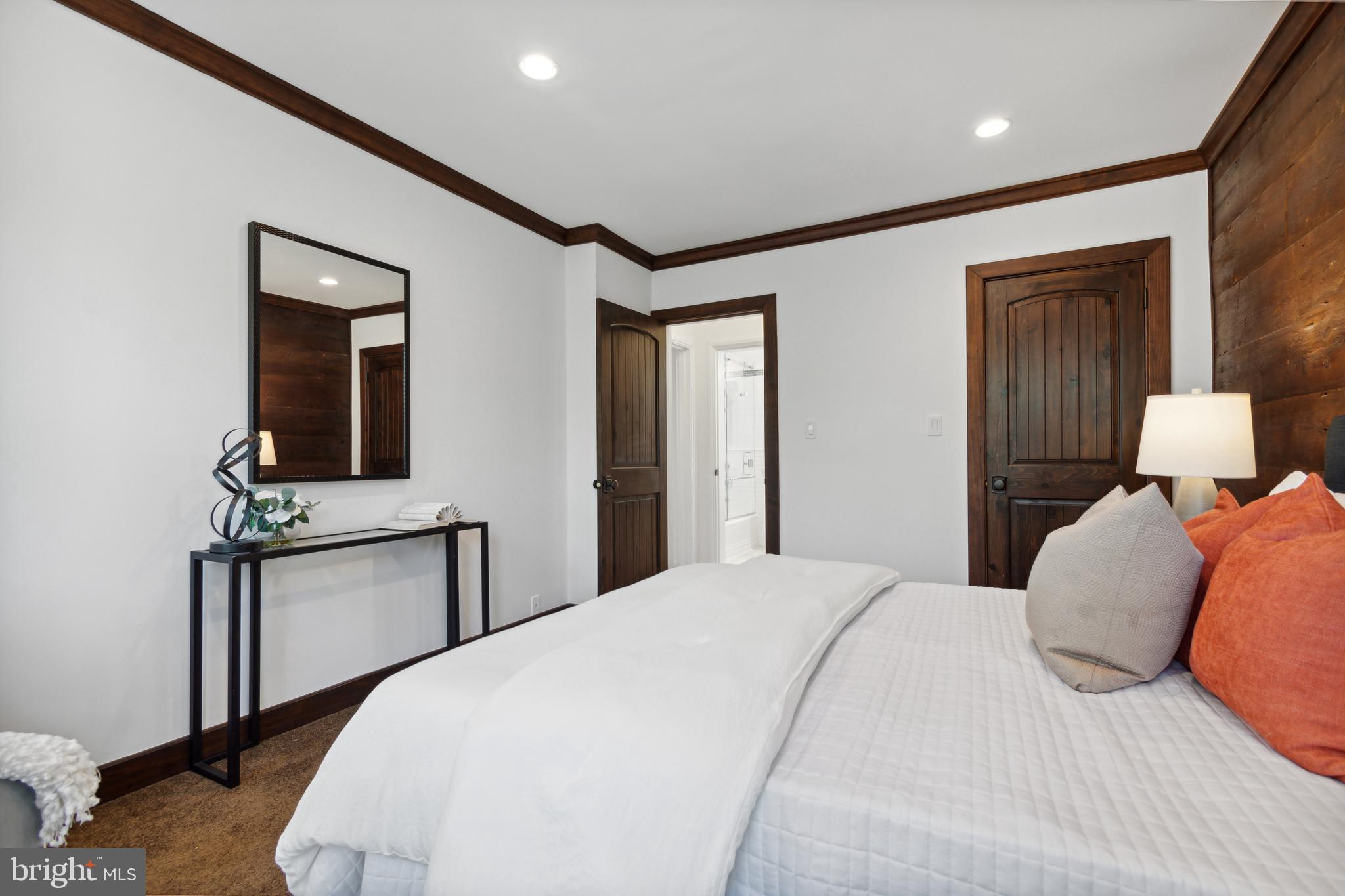 3881 PORTER STREET NW F300