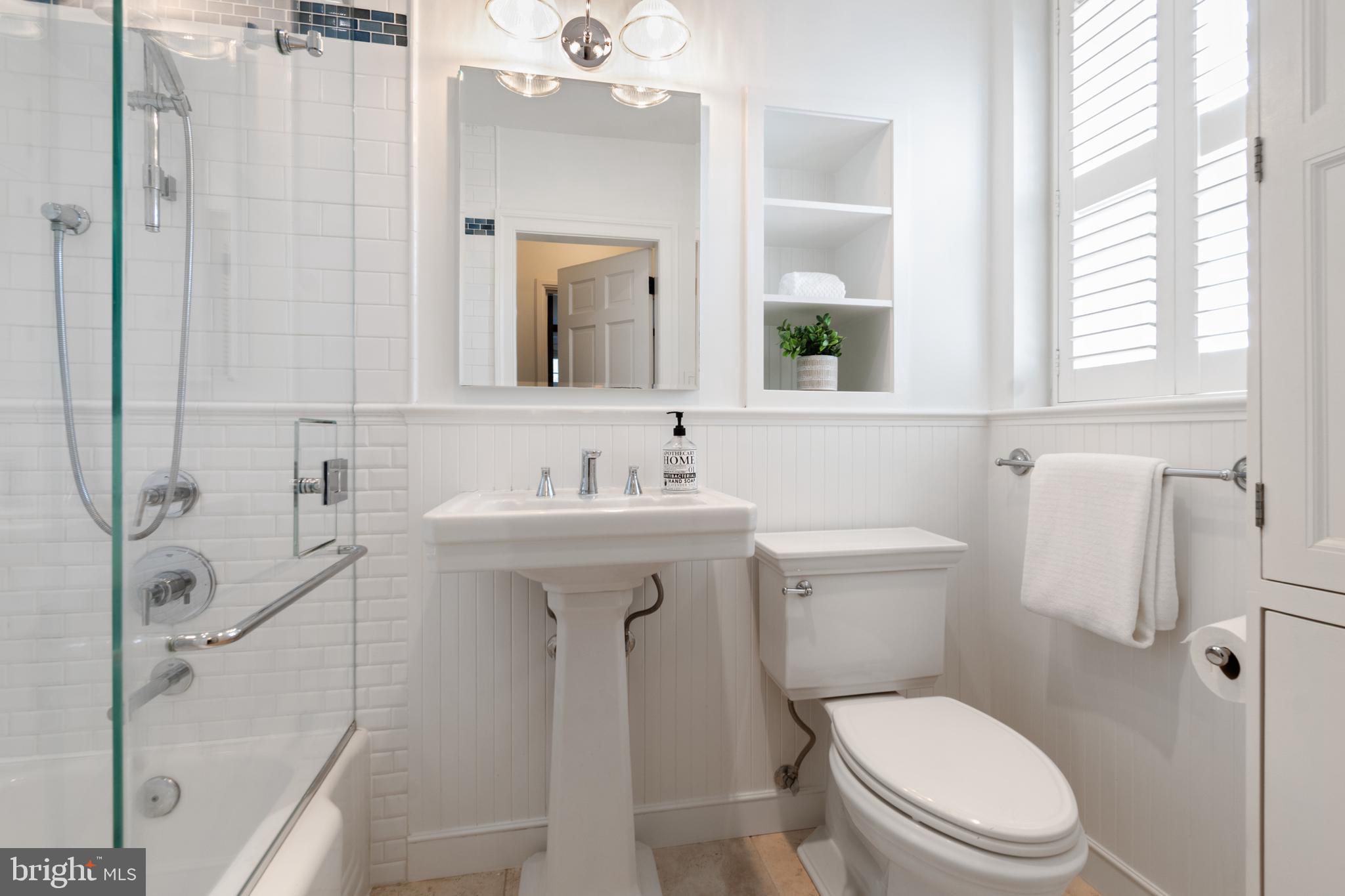 3881 PORTER STREET NW F300