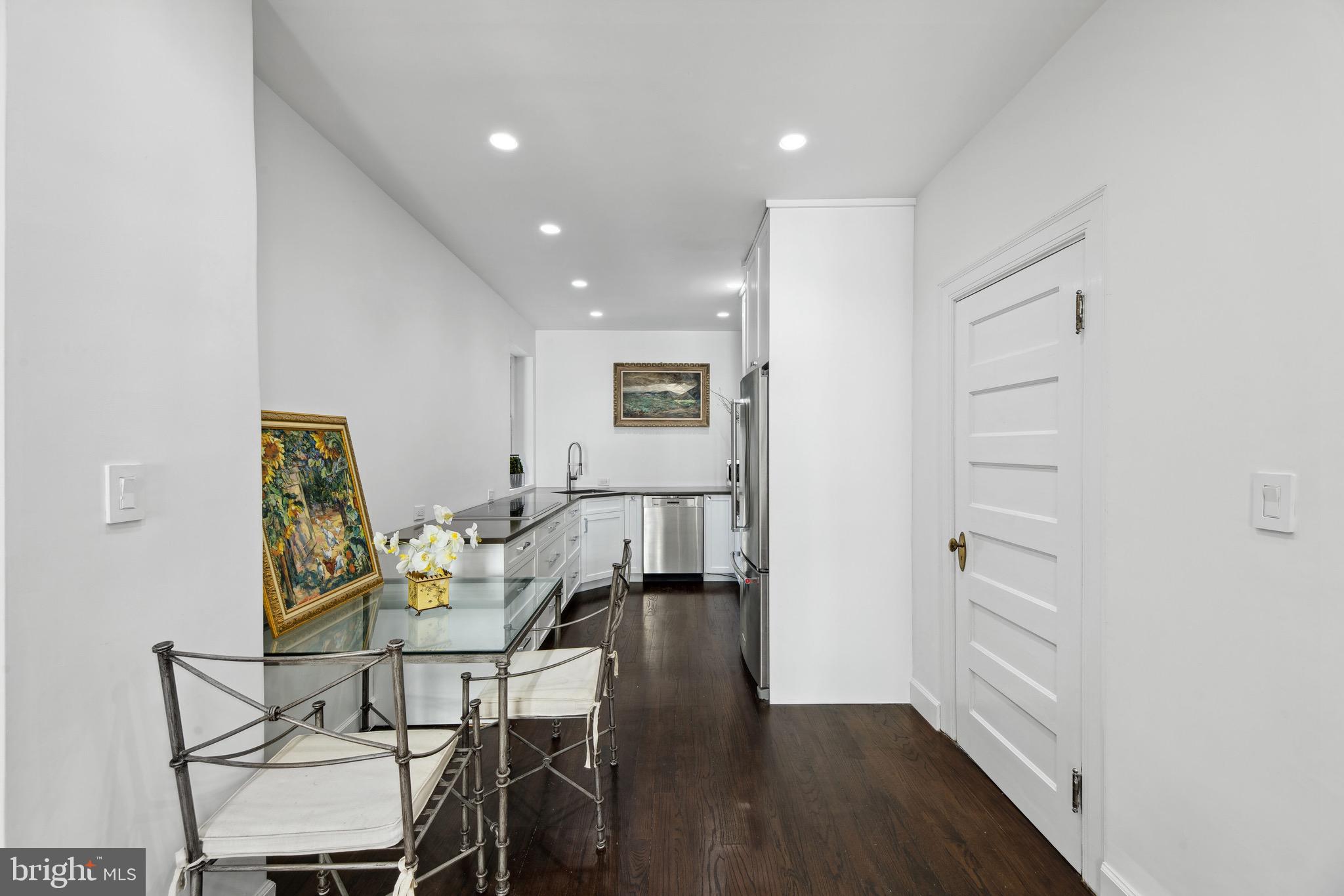 2122 CALIFORNIA STREET NW 352