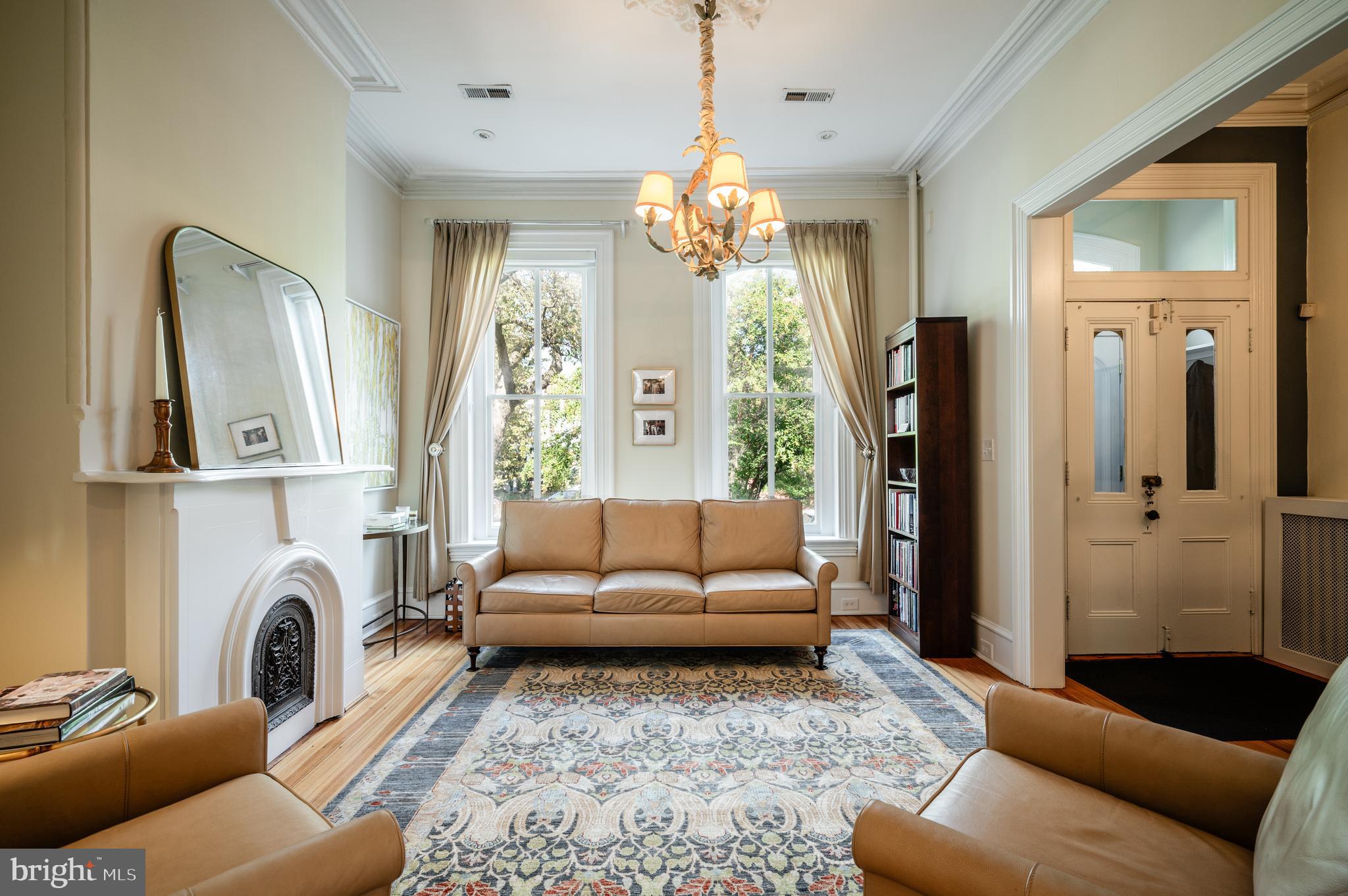 707 E CAPITOL STREET SE