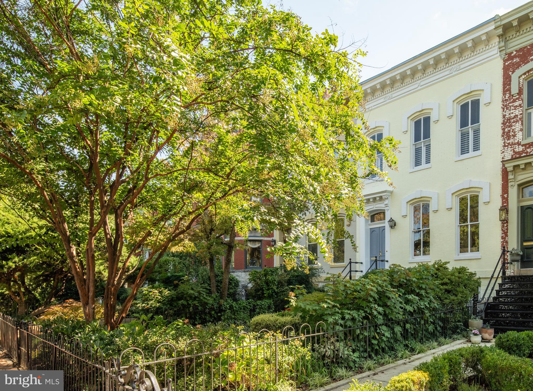 707 E CAPITOL STREET SE