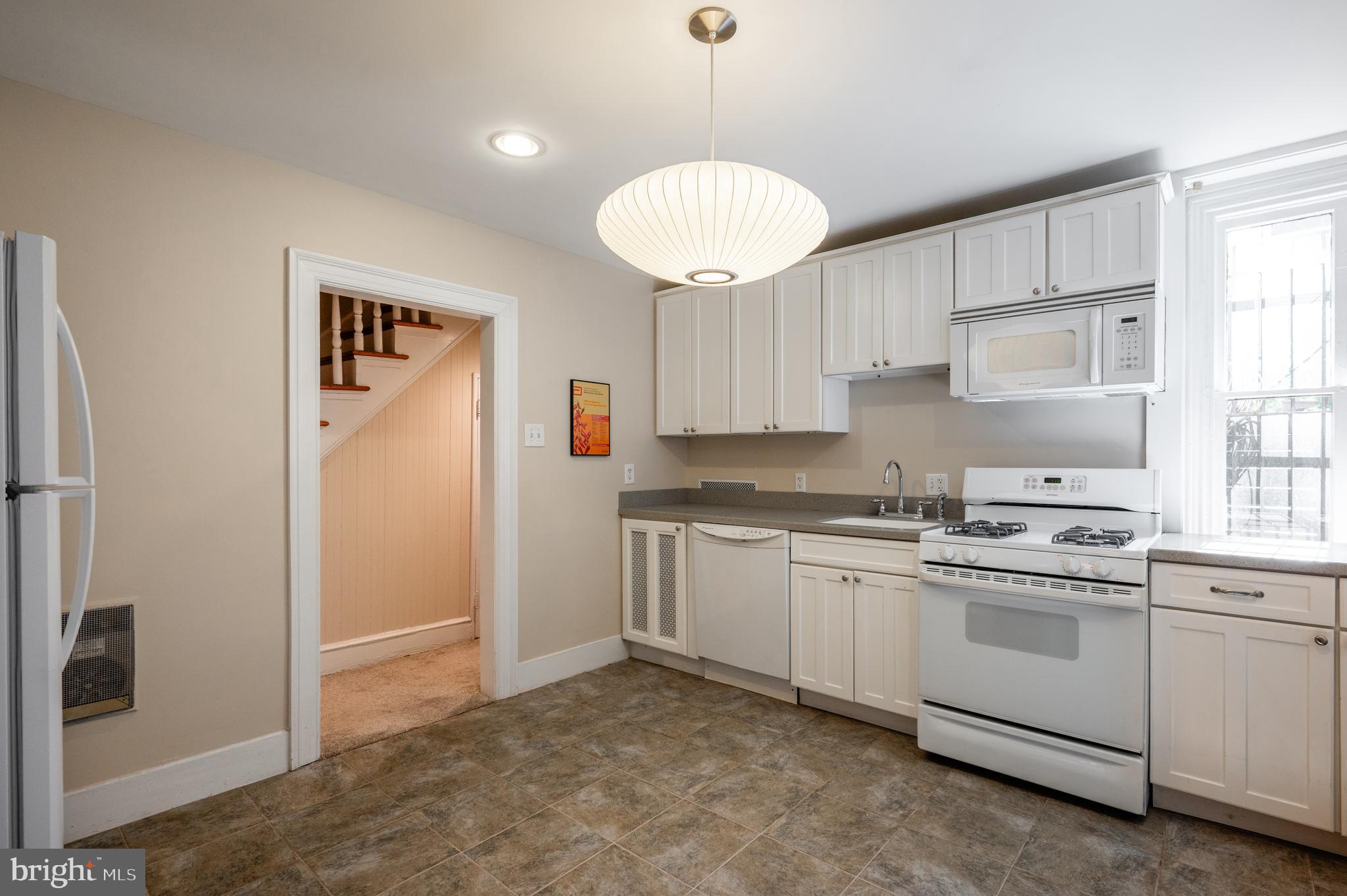 707 E CAPITOL STREET SE