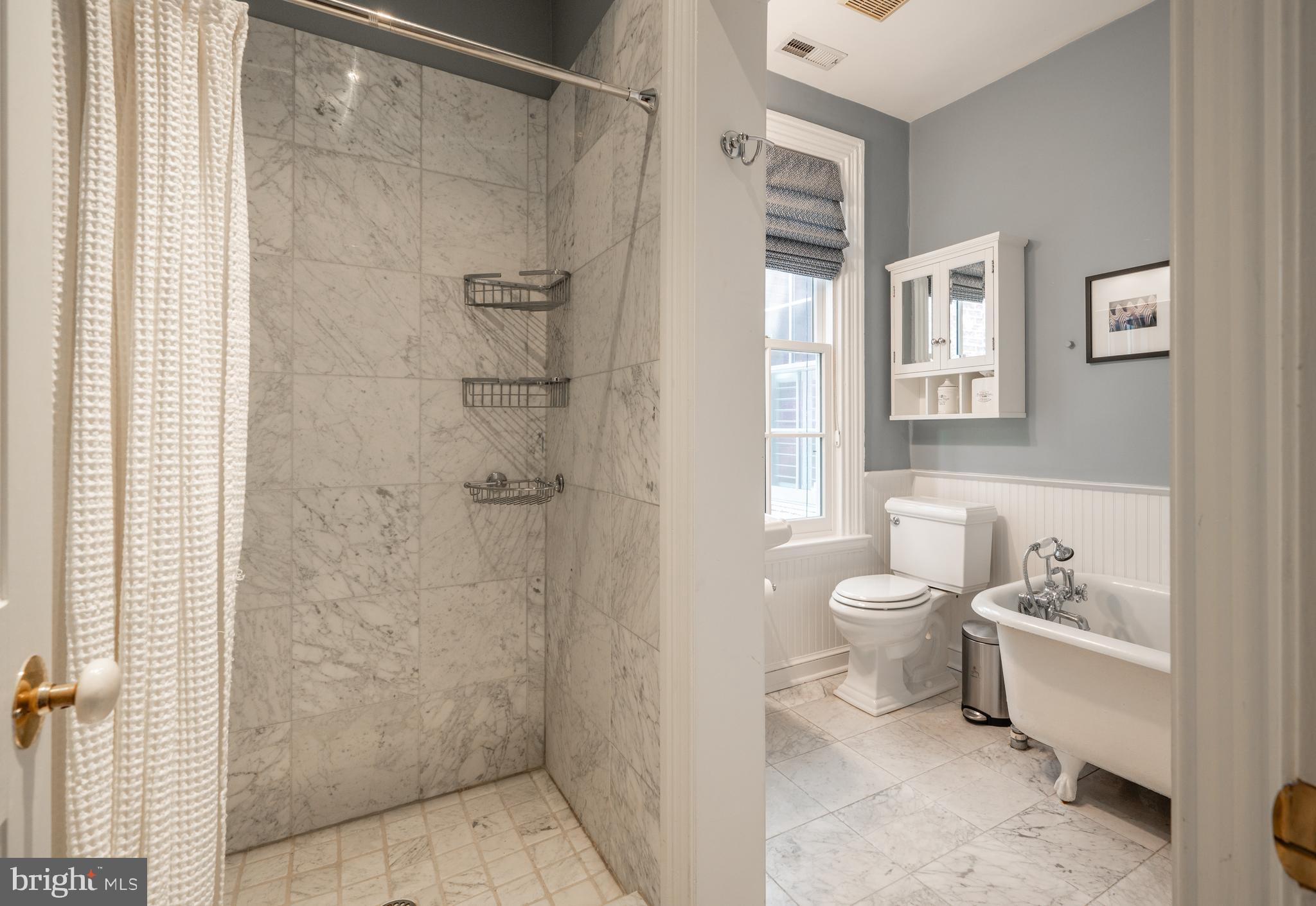 707 E CAPITOL STREET SE