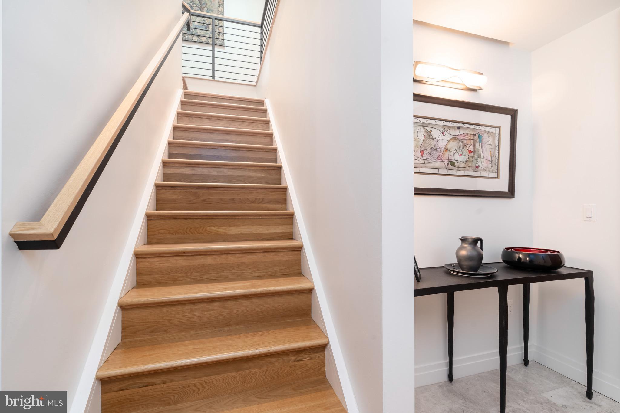 3052 R STREET NW 306