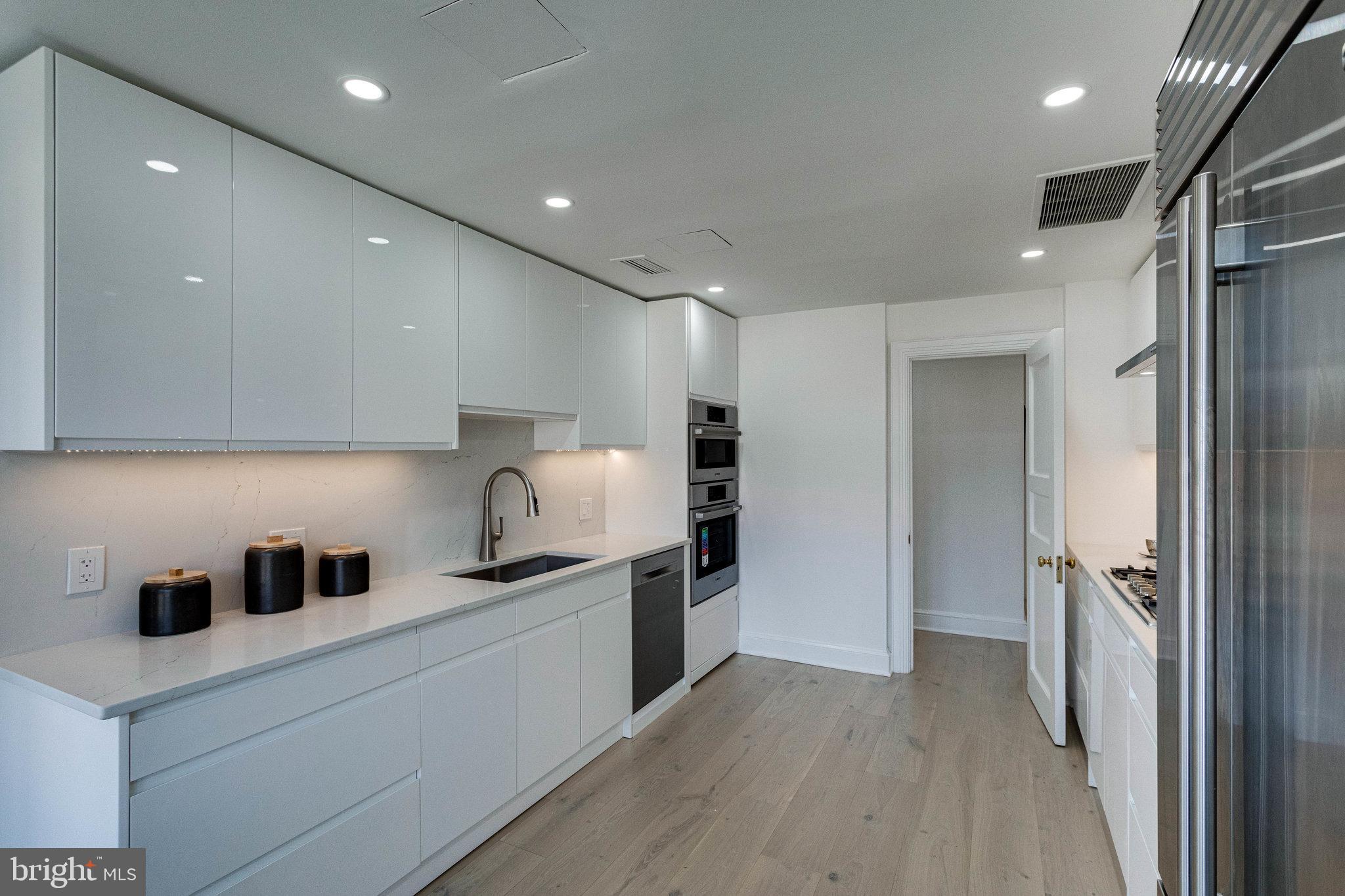3030 K STREET NW 101