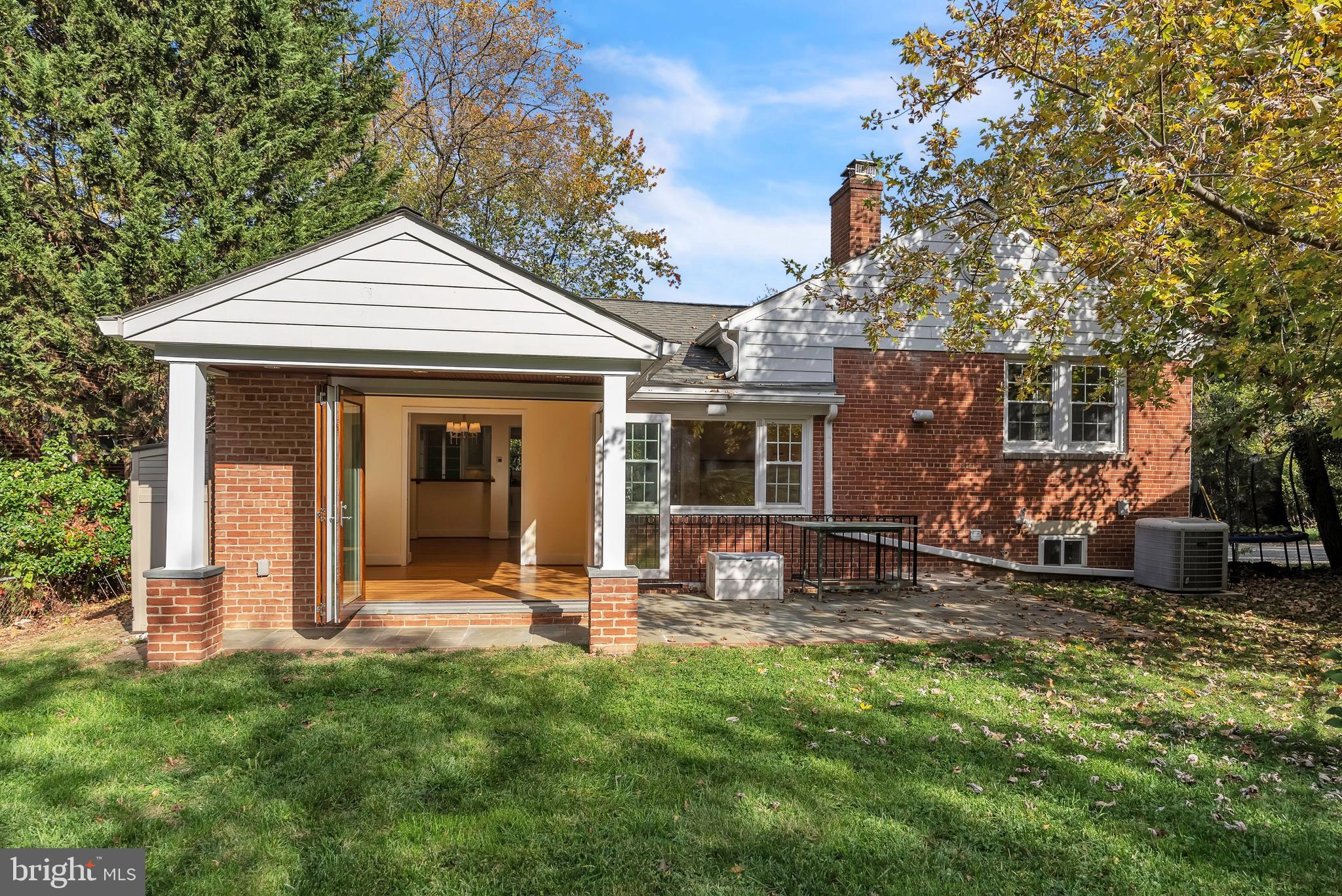 4472 UPTON STREET NW