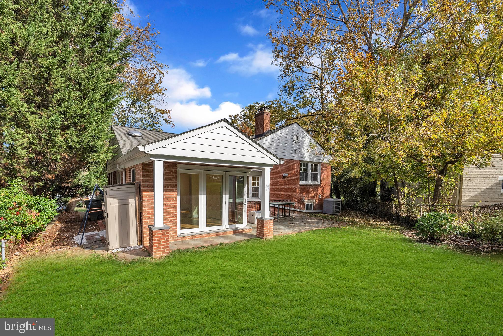 4472 UPTON STREET NW