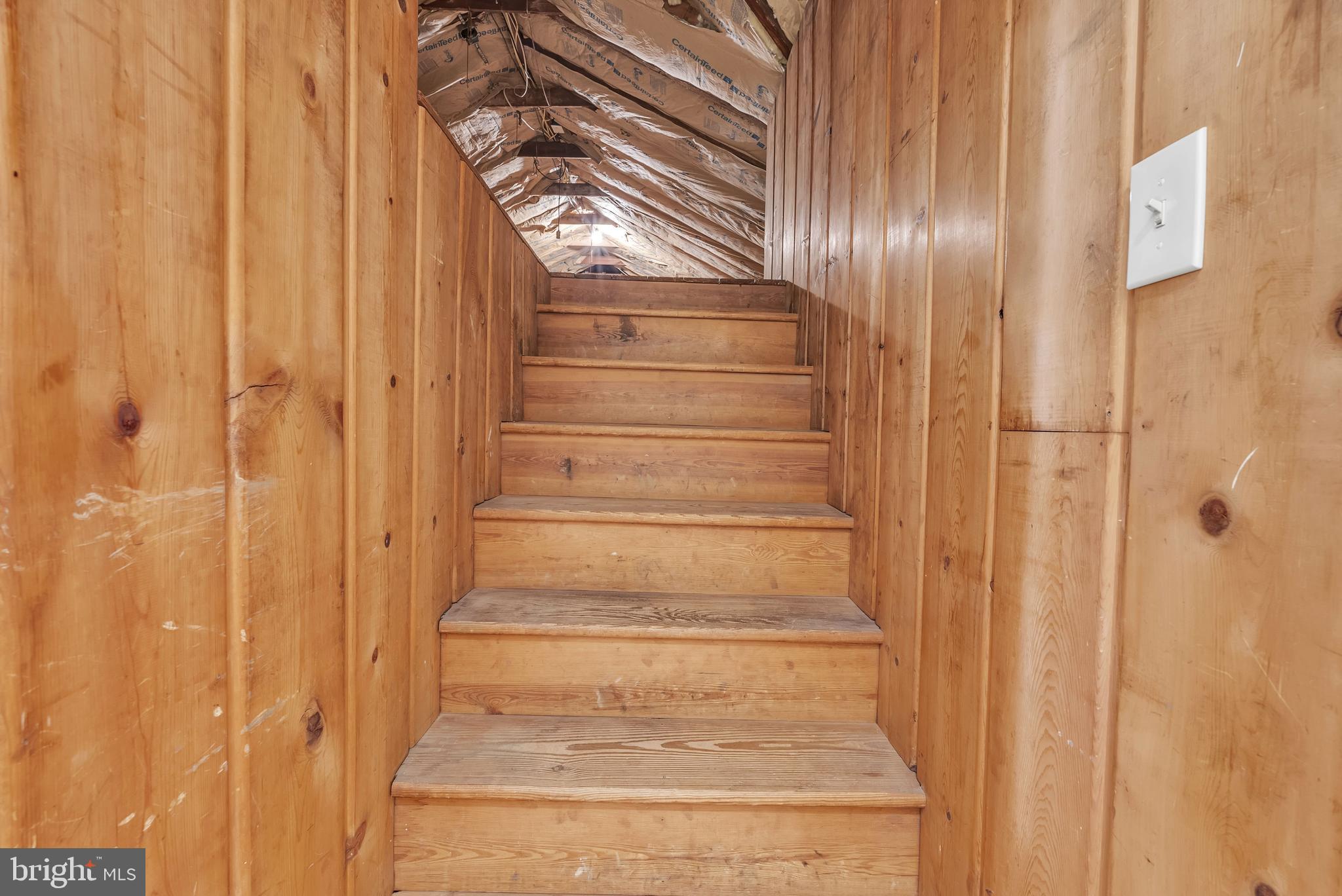 4472 UPTON STREET NW