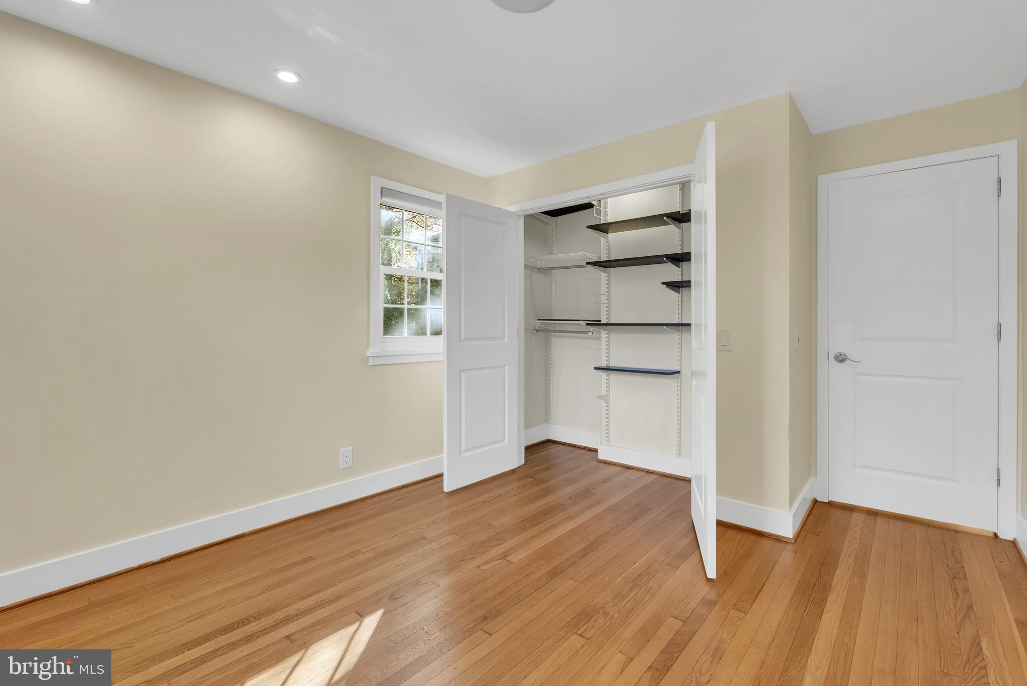 4472 UPTON STREET NW