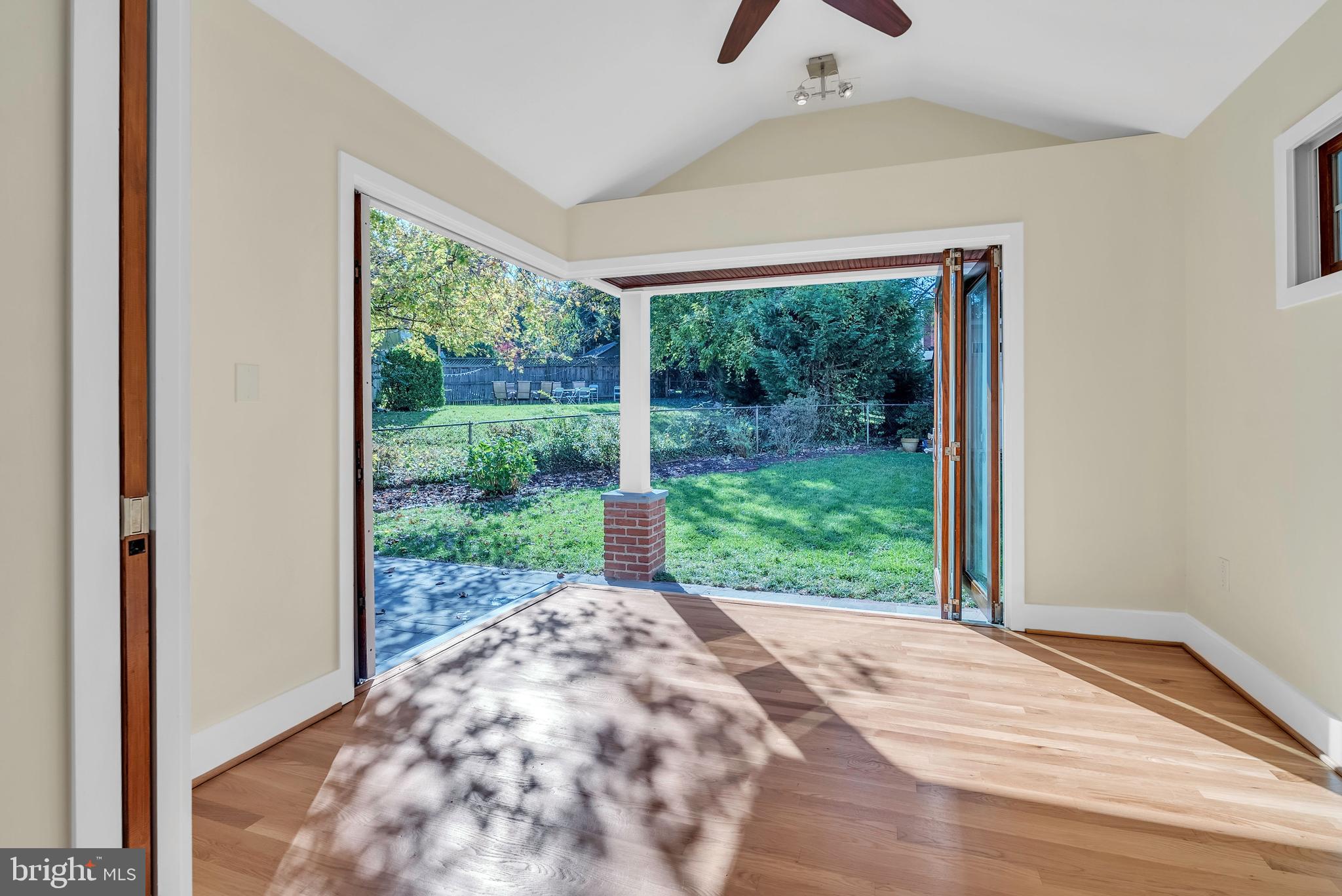 4472 UPTON STREET NW