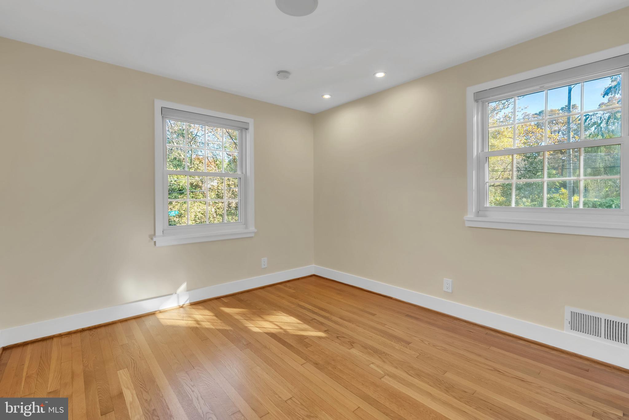 4472 UPTON STREET NW