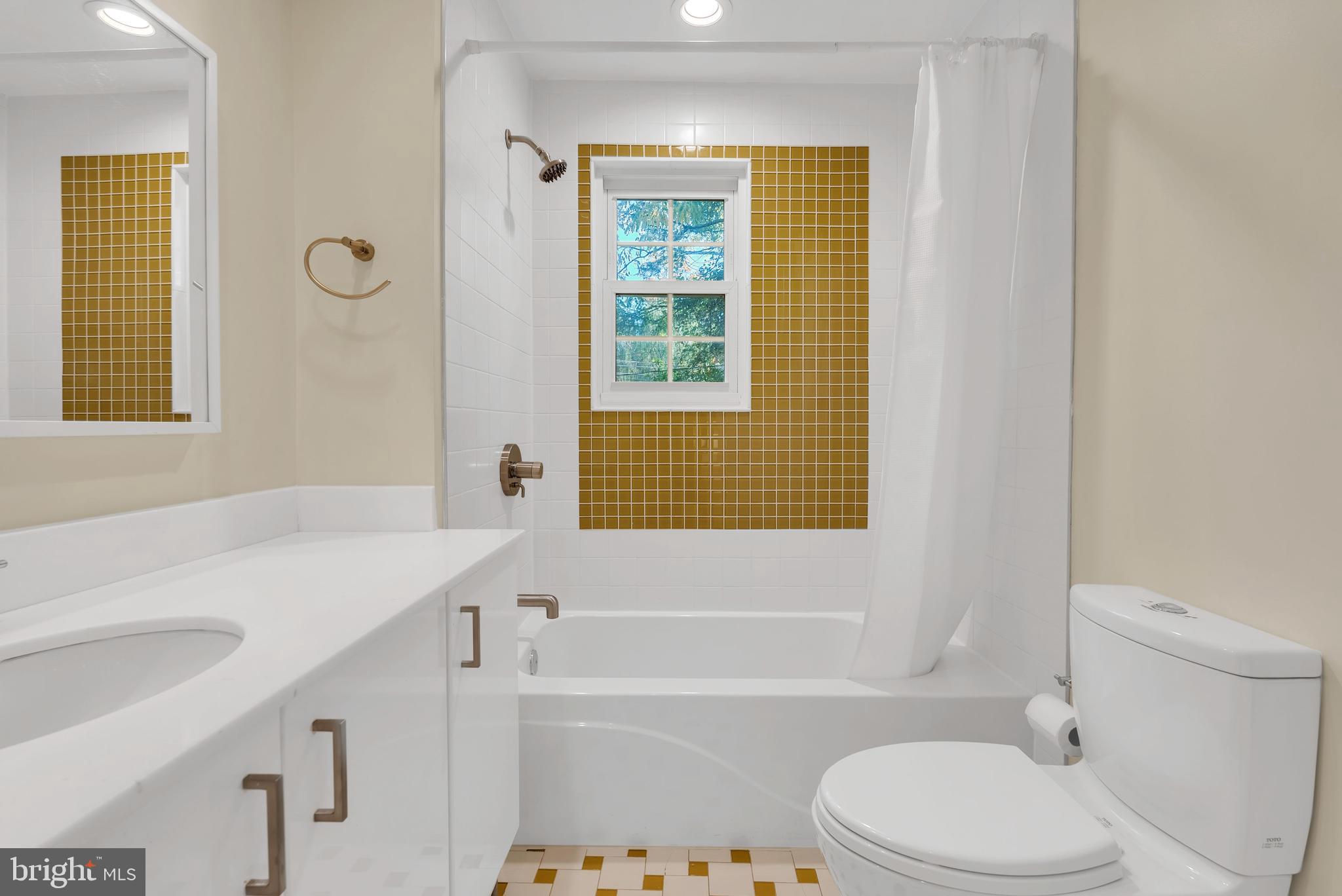 4472 UPTON STREET NW