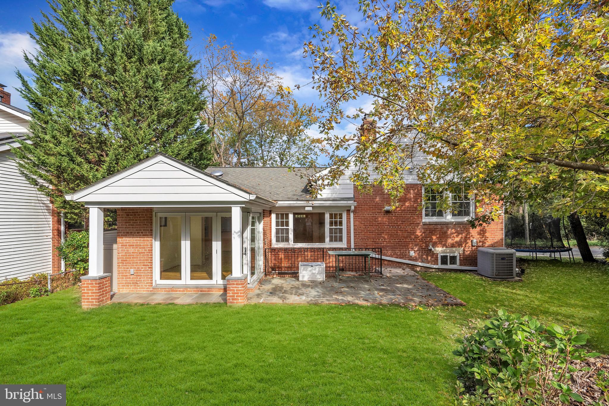 4472 UPTON STREET NW