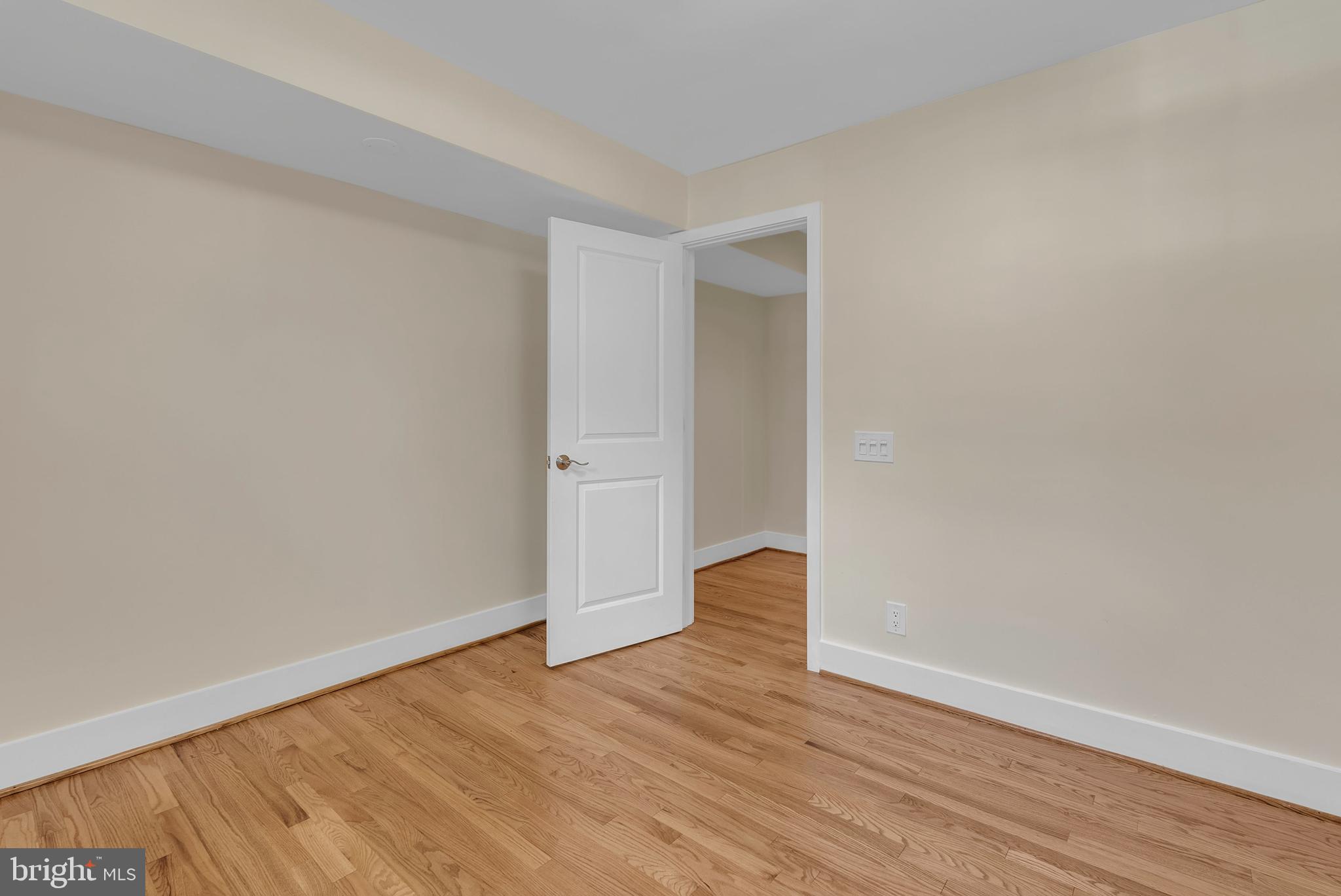 4472 UPTON STREET NW