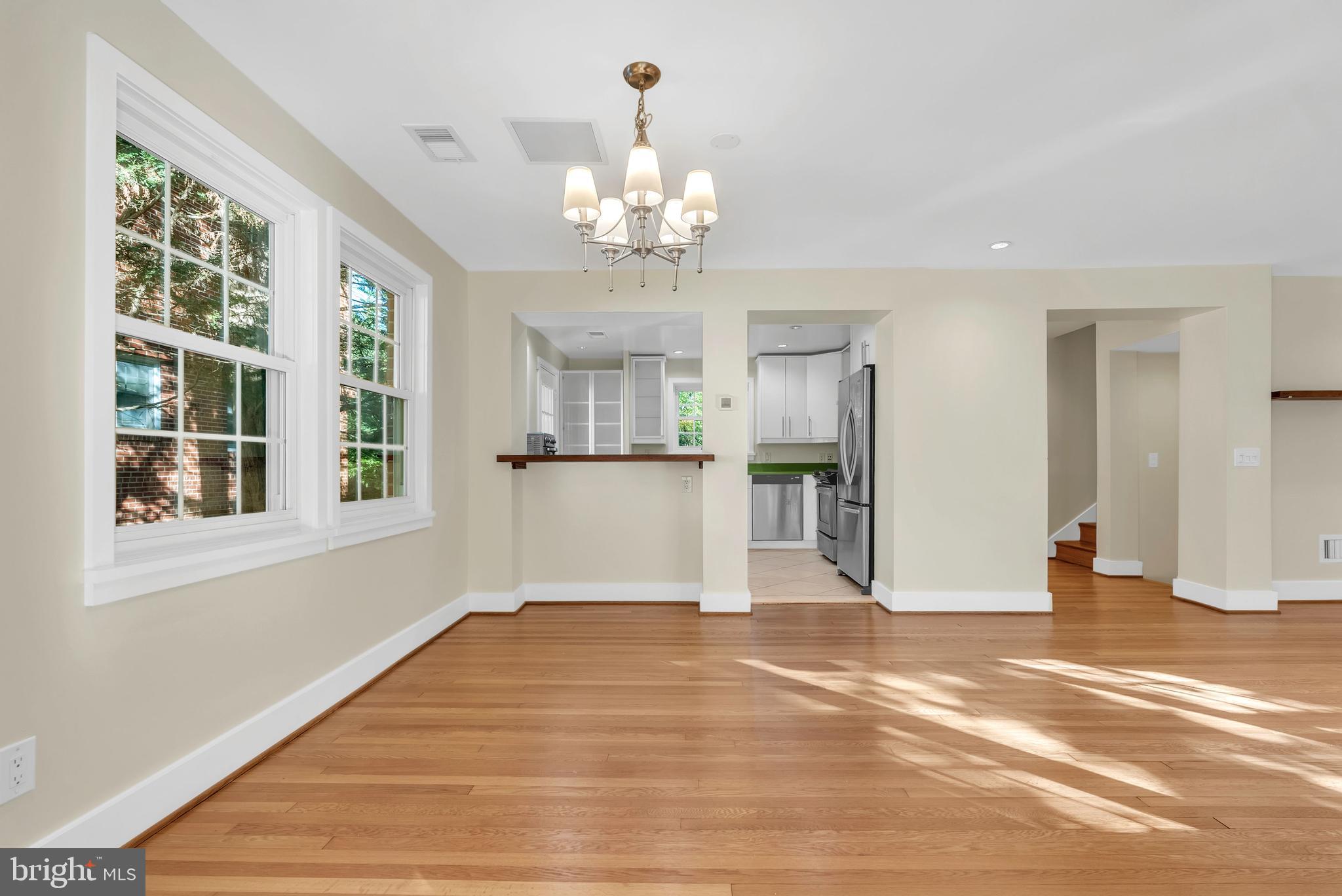 4472 UPTON STREET NW