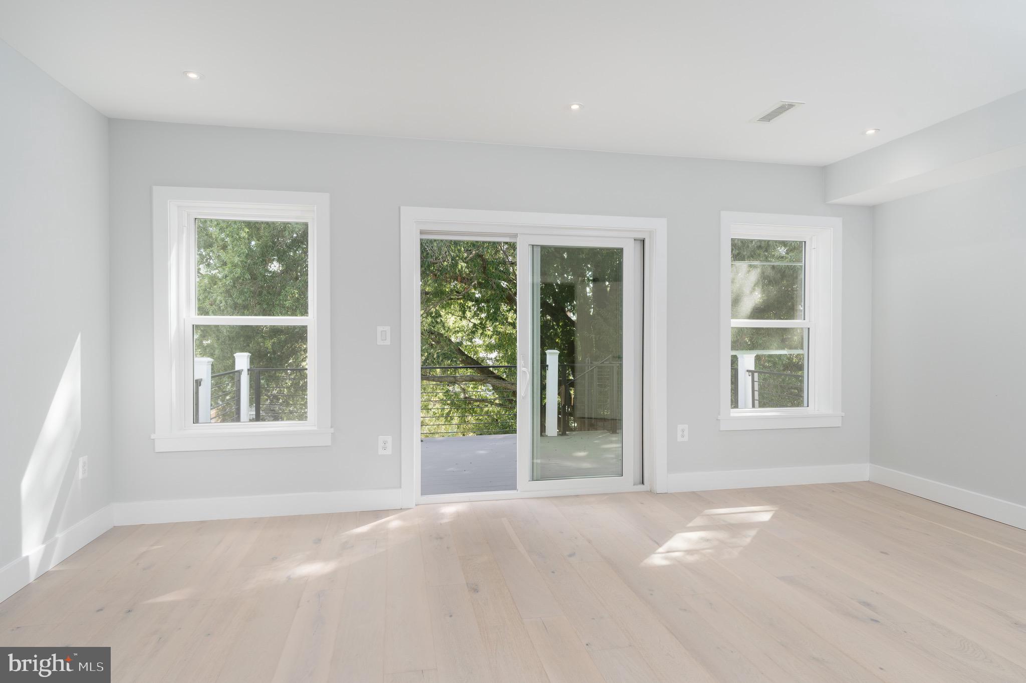 1128 BUCHANAN STREET NW 3