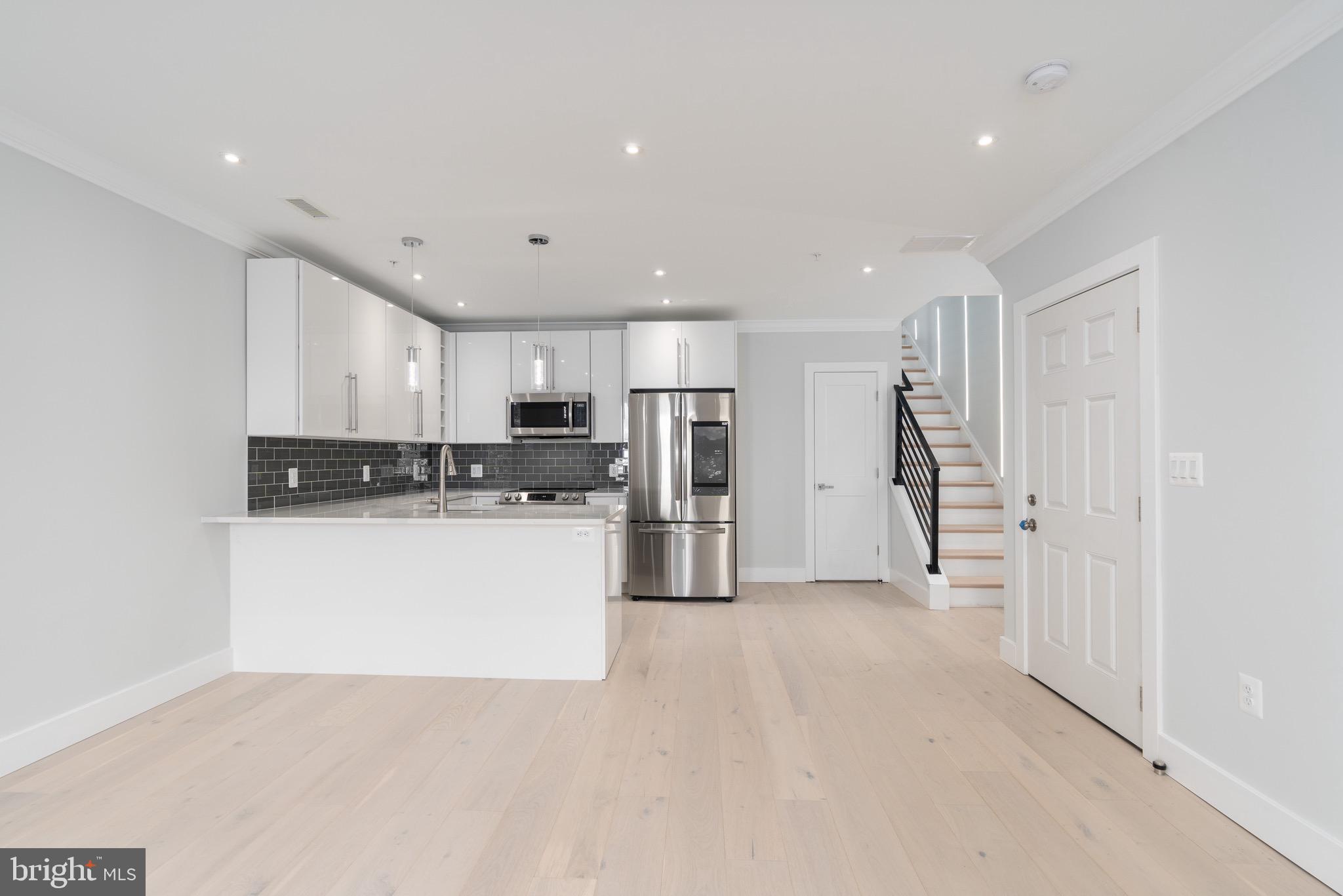 1128 BUCHANAN STREET NW 3