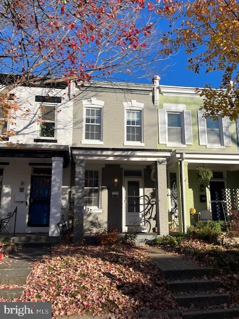 13 16TH STREET NE