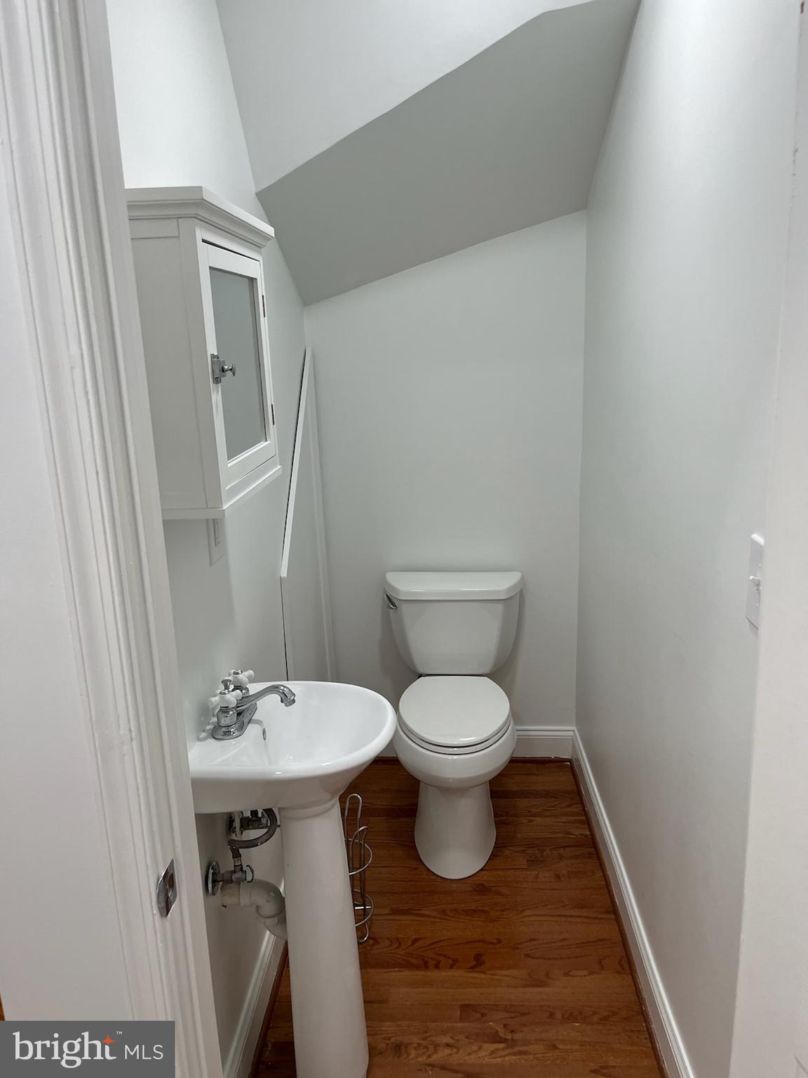 13 16TH STREET NE