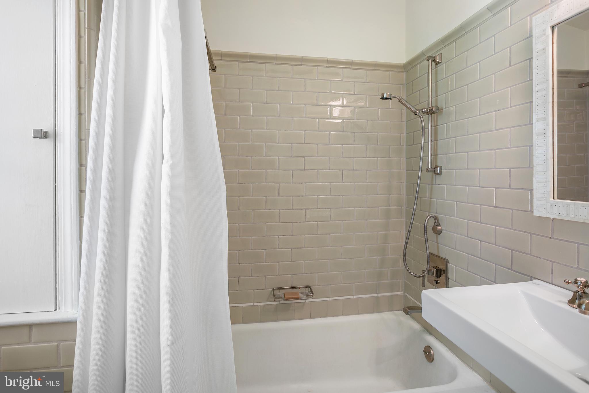 5015 FULTON STREET NW