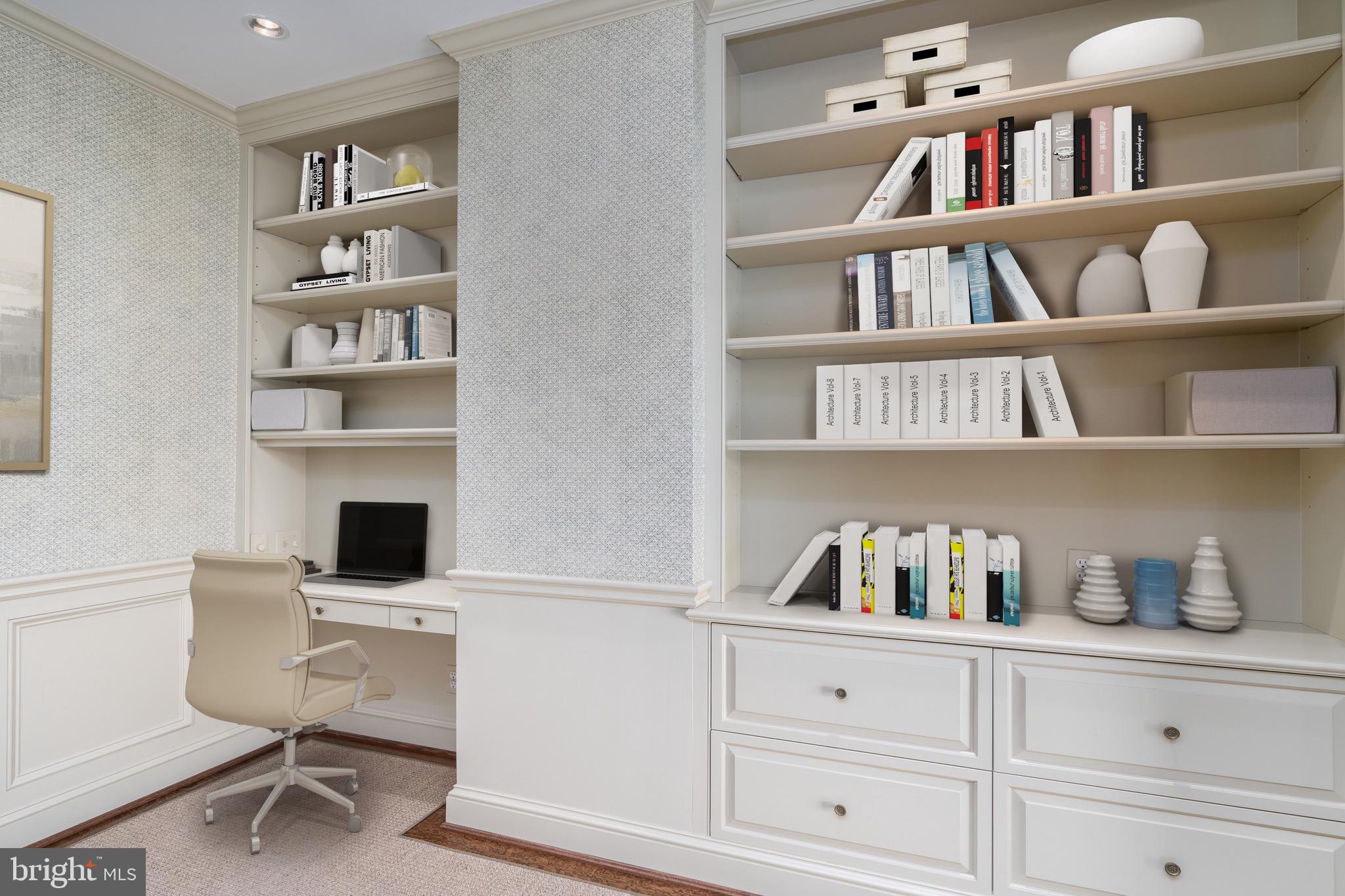 2700 CALVERT STREET NW 716