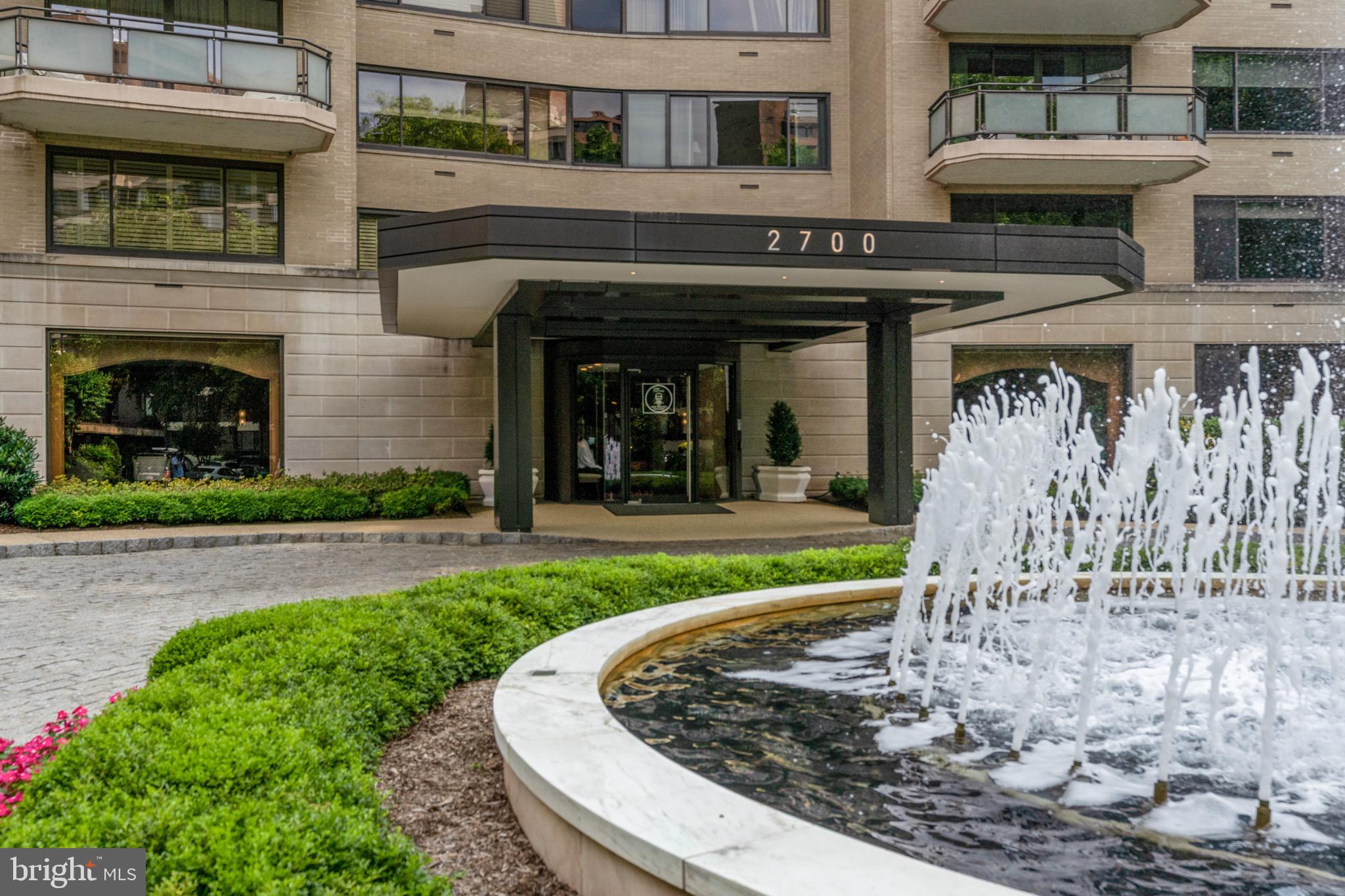 2700 CALVERT STREET NW 716
