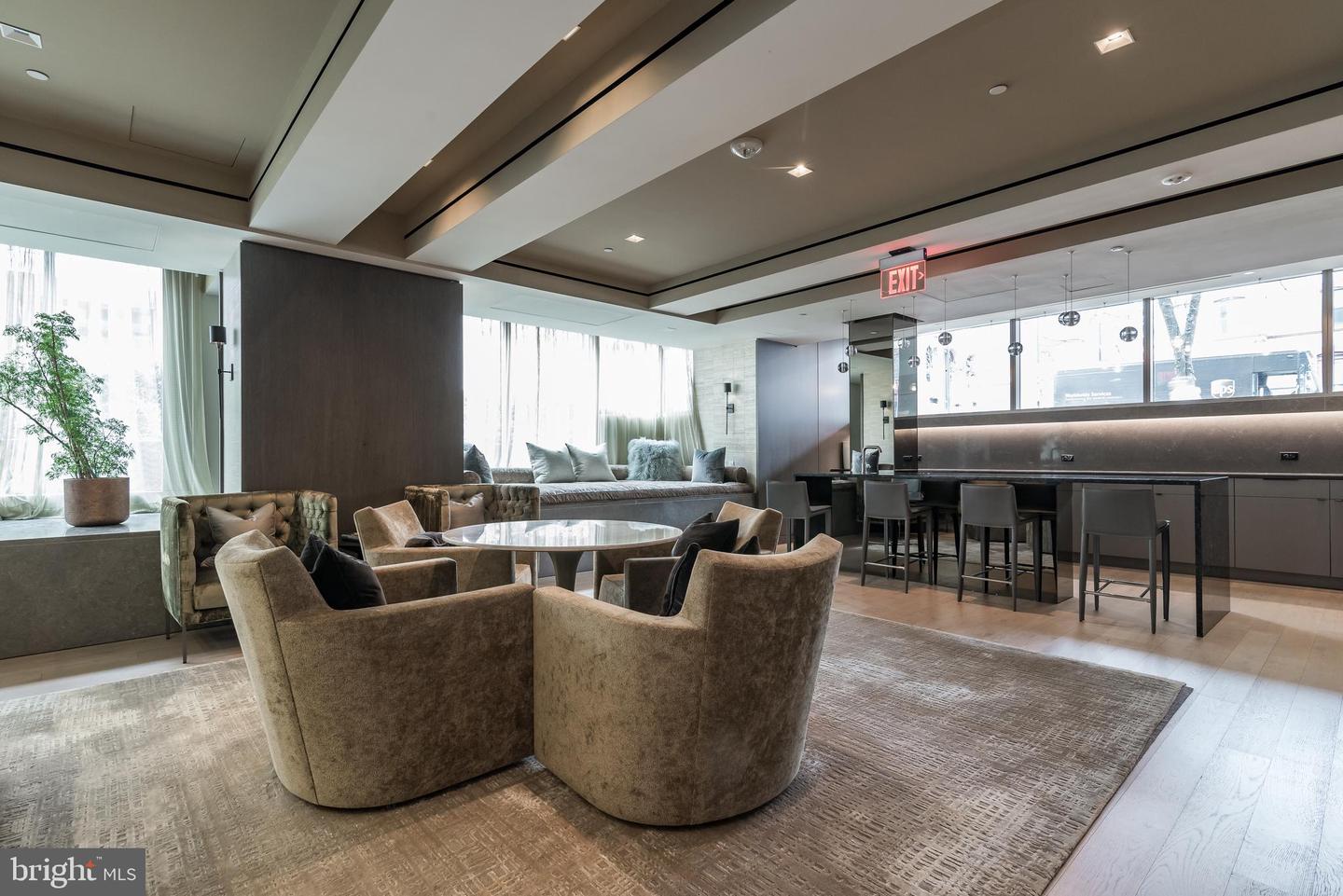 2501 M St NW #301