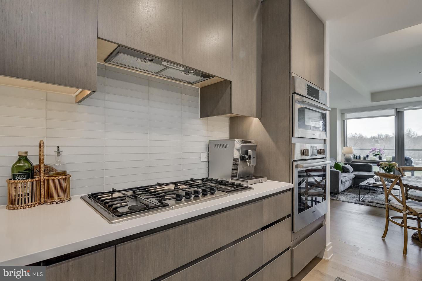 2501 M St NW #301