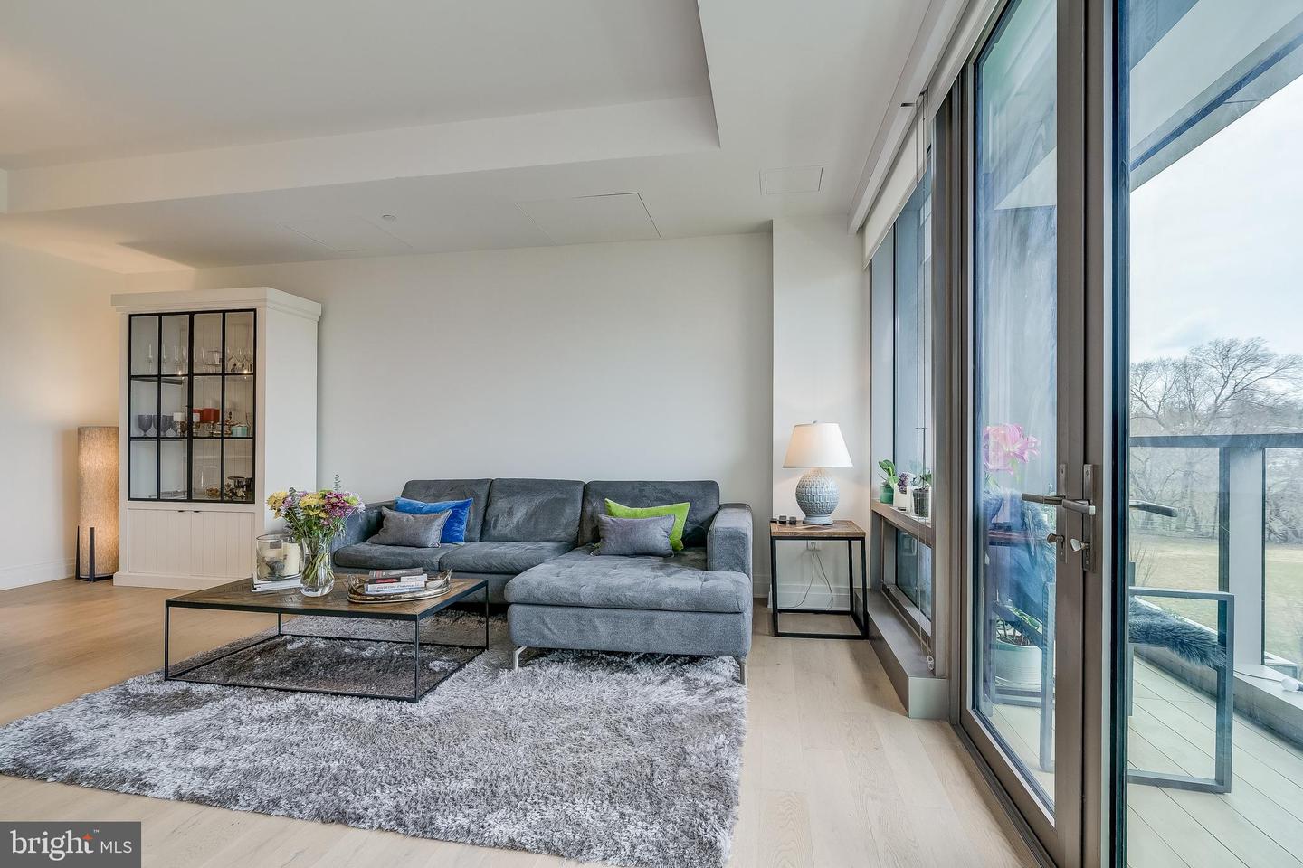 2501 M St NW #301