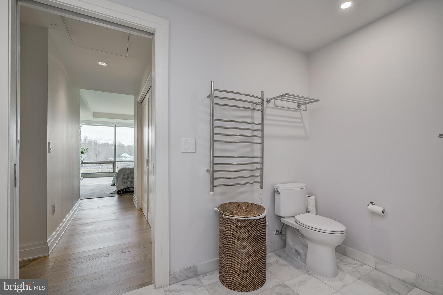 2501 M St NW #301