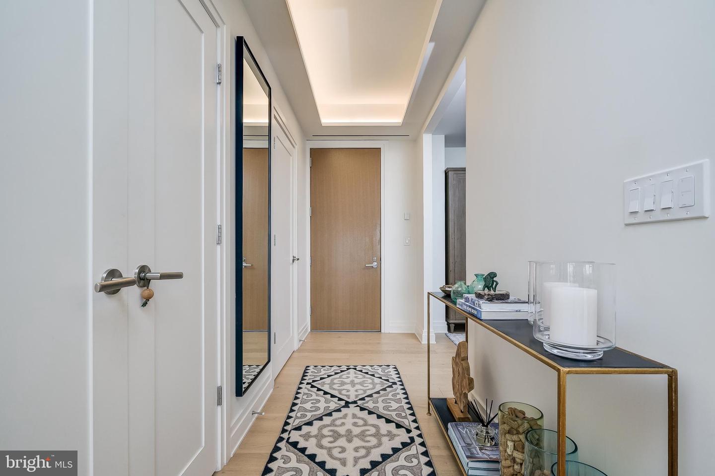 2501 M St NW #301
