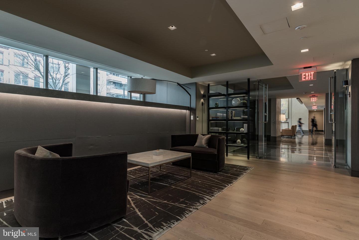 2501 M St NW #301