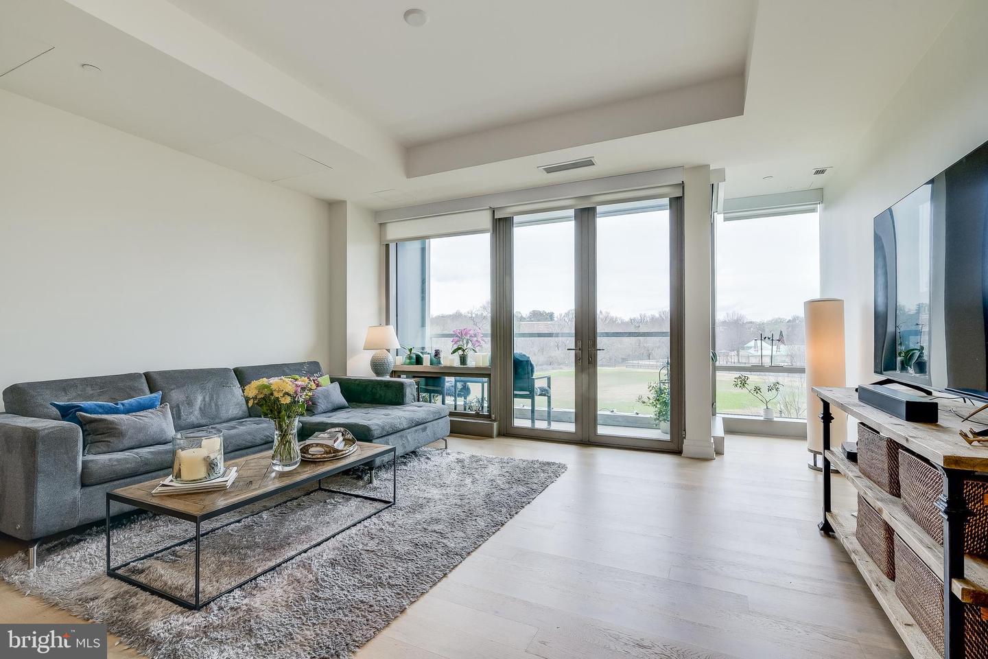 2501 M St NW #301