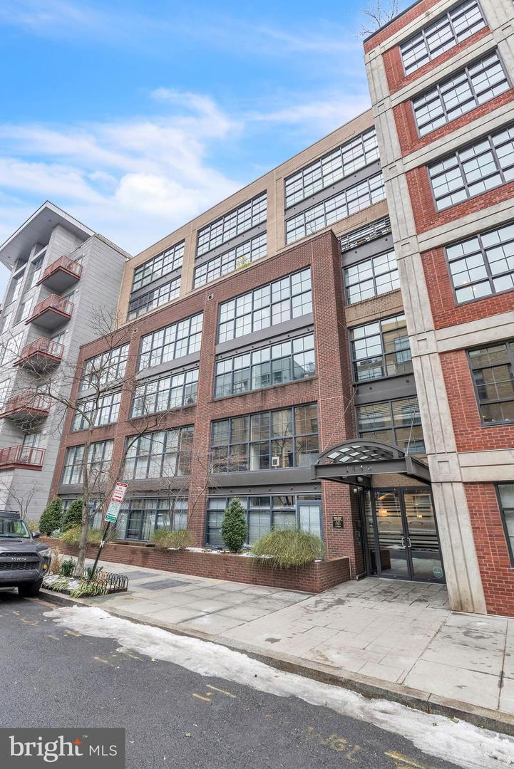 1440 Church St NW #206