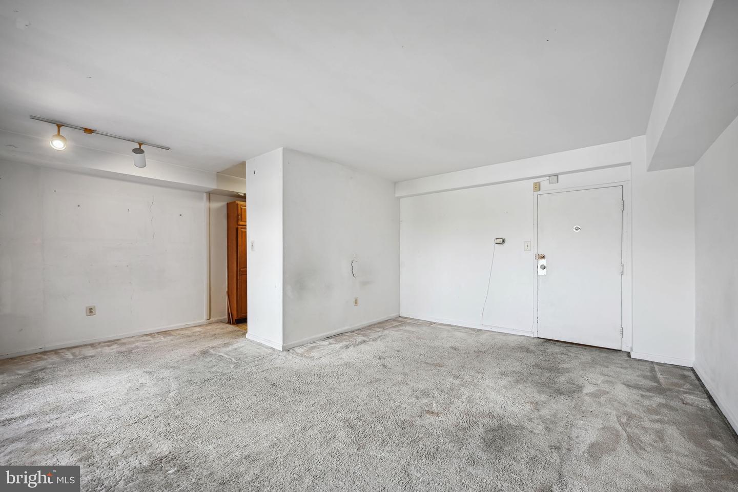 5315 Connecticut Ave NW #506