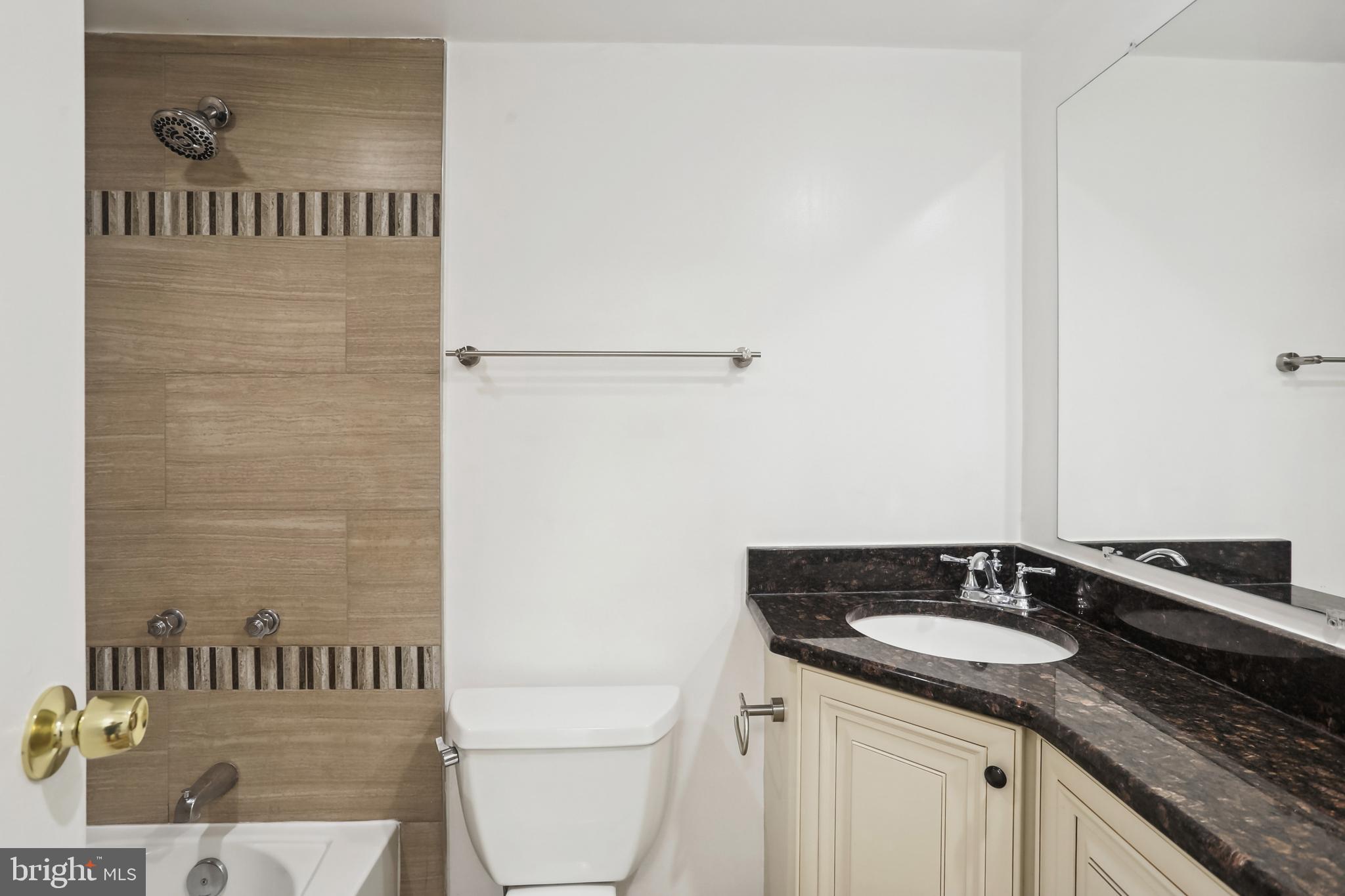 950 25TH STREET NW 214N