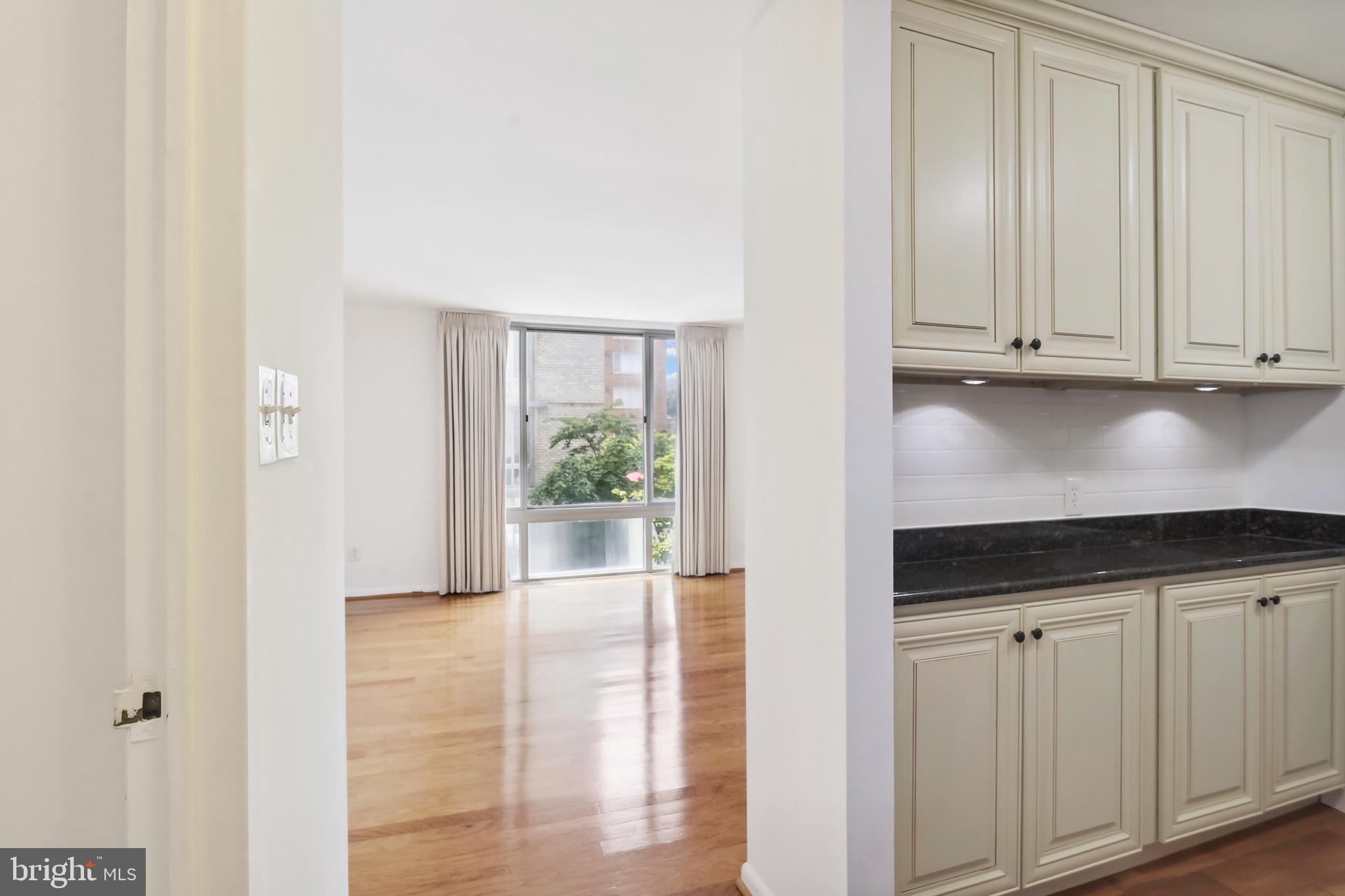 950 25TH STREET NW 214N