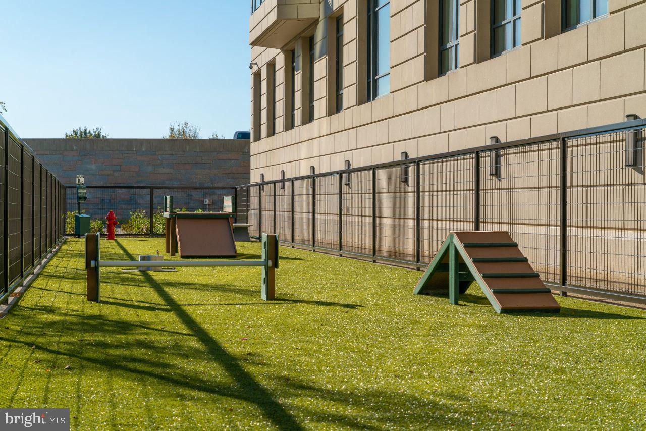 1331 MARYLAND AVENUE SW PH01