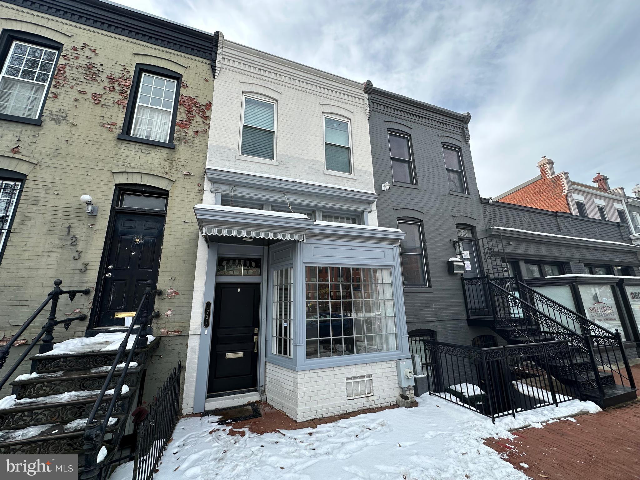 1231 PENNSYLVANIA AVENUE SE