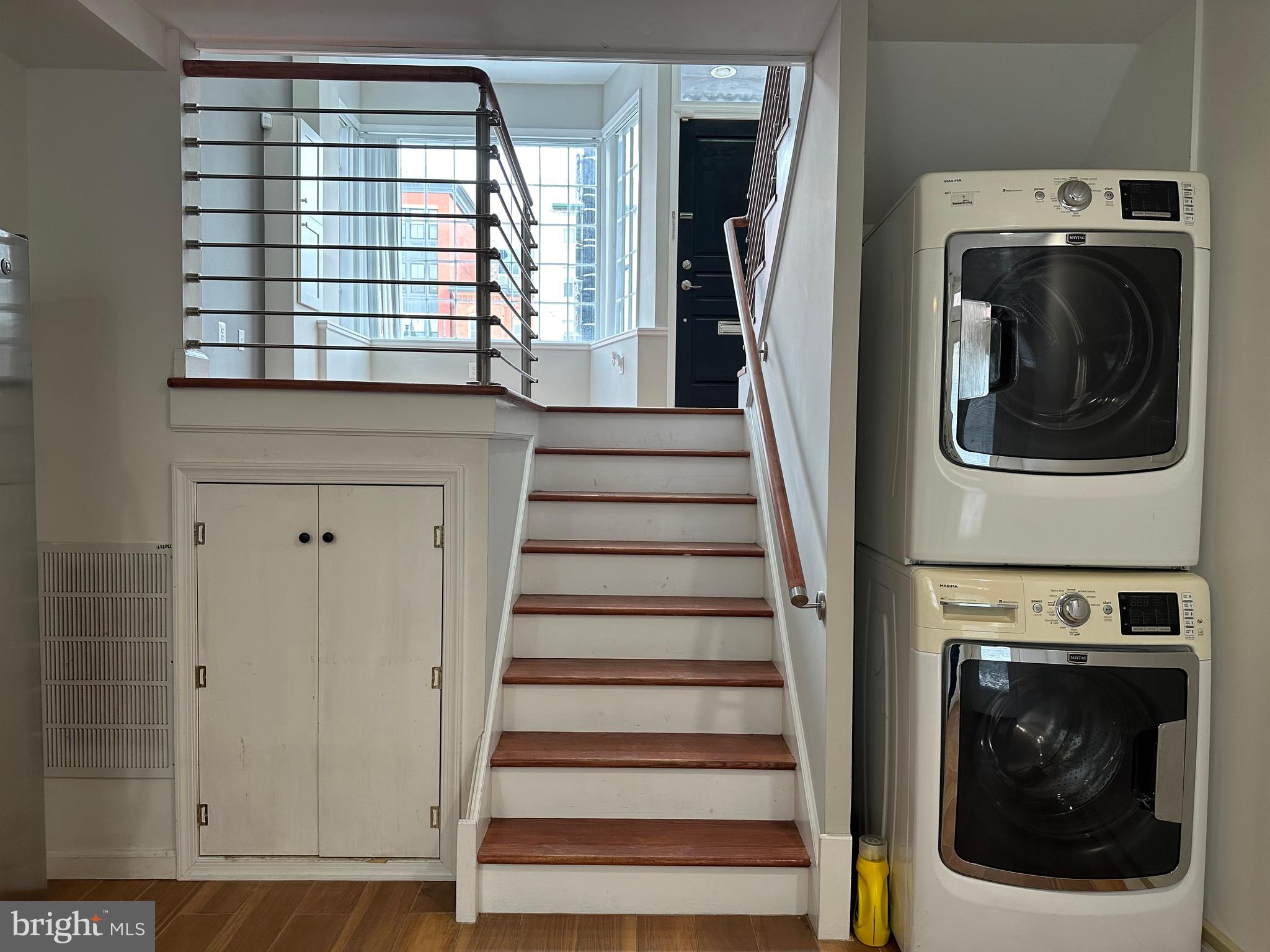 1231 PENNSYLVANIA AVENUE SE