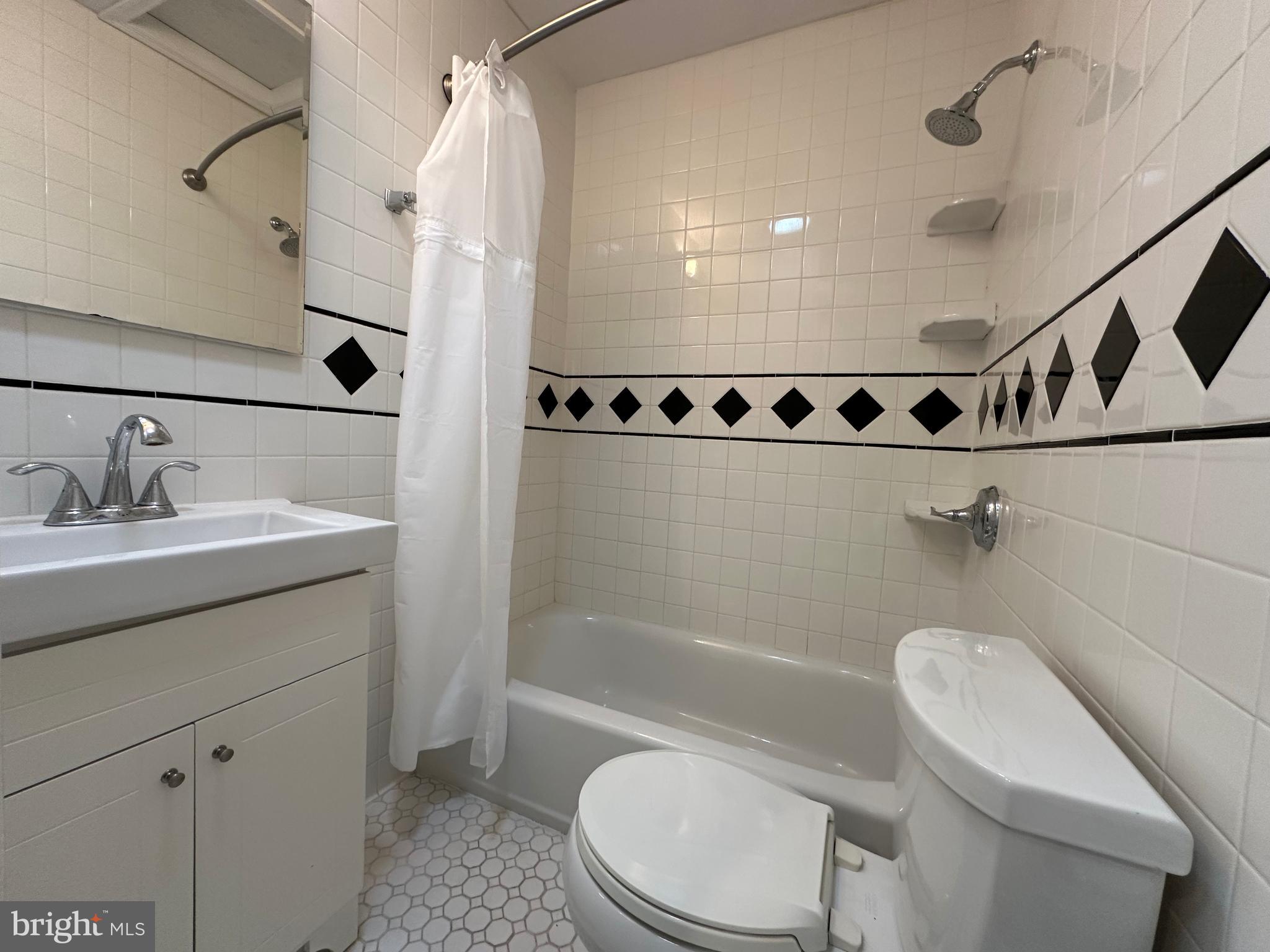 1231 PENNSYLVANIA AVENUE SE