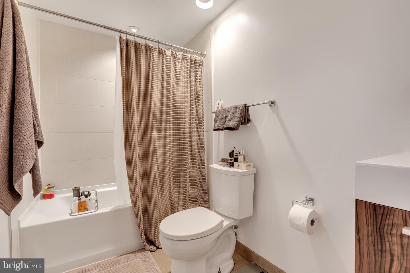 2331 15th St NW #206-N